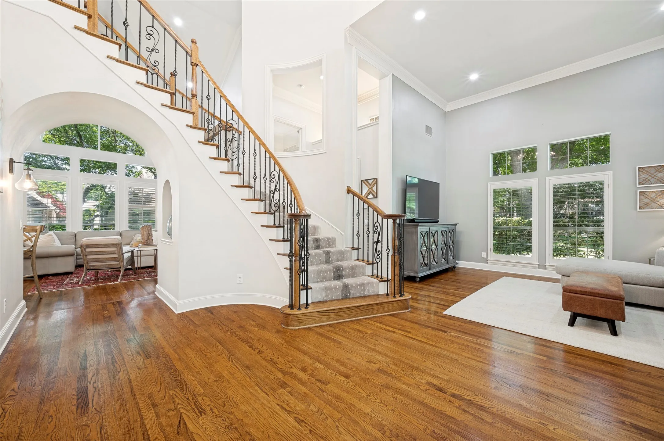 Single Family Residence For Sale in Denton County , 3101 Hampshire Court, Frisco, Texas 75034, 4 Bedroom, 3 Bathroom, 2 Garage spaces, 3,002 Sqft, built in 1993, mls#21269115, Real Estate Agent in Frisco, Homes For Sale in Denton county, Homes For Sale in Frisco, Realtor in Frisco Texas, Real Estate Brokerage Independent Realty Texas, Luminita Cordes Realtor