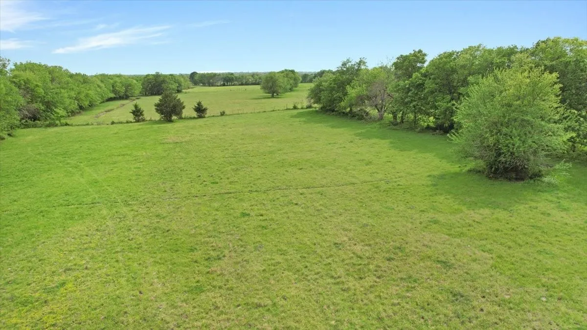 Improved Land For Sale in Grayson County , 099 EAST LINE, Whitewright, Texas 75491, 0, 0, Garage spaces, 0 Sqft, built in 0, mls#21271591, Real Estate Agent in Whitewright, Homes For Sale in Grayson county, Homes For Sale in Whitewright, Realtor in Whitewright Texas, Real Estate Brokerage Independent Realty Texas, Luminita Cordes Realtor
