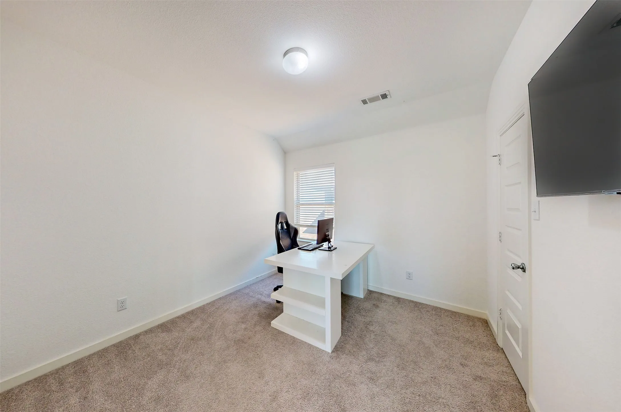 Single Family Residence For Sale in Kaufman County , 2424 San Marcos Drive, Forney, Texas 75126, 4 Bedroom, 3 Bathroom, 2 Garage spaces, 2,250 Sqft, built in 2019, mls#21271605, Real Estate Agent in Forney, Homes For Sale in Kaufman county, Homes For Sale in Forney, Realtor in Forney Texas, Real Estate Brokerage Independent Realty Texas, Luminita Cordes Realtor
