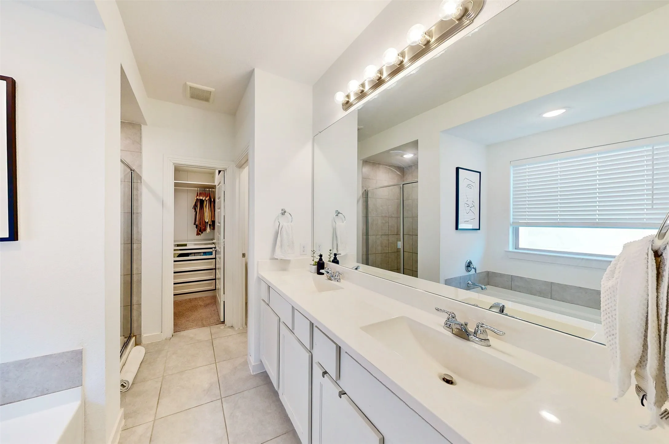 Single Family Residence For Sale in Kaufman County , 2424 San Marcos Drive, Forney, Texas 75126, 4 Bedroom, 3 Bathroom, 2 Garage spaces, 2,250 Sqft, built in 2019, mls#21271605, Real Estate Agent in Forney, Homes For Sale in Kaufman county, Homes For Sale in Forney, Realtor in Forney Texas, Real Estate Brokerage Independent Realty Texas, Luminita Cordes Realtor
