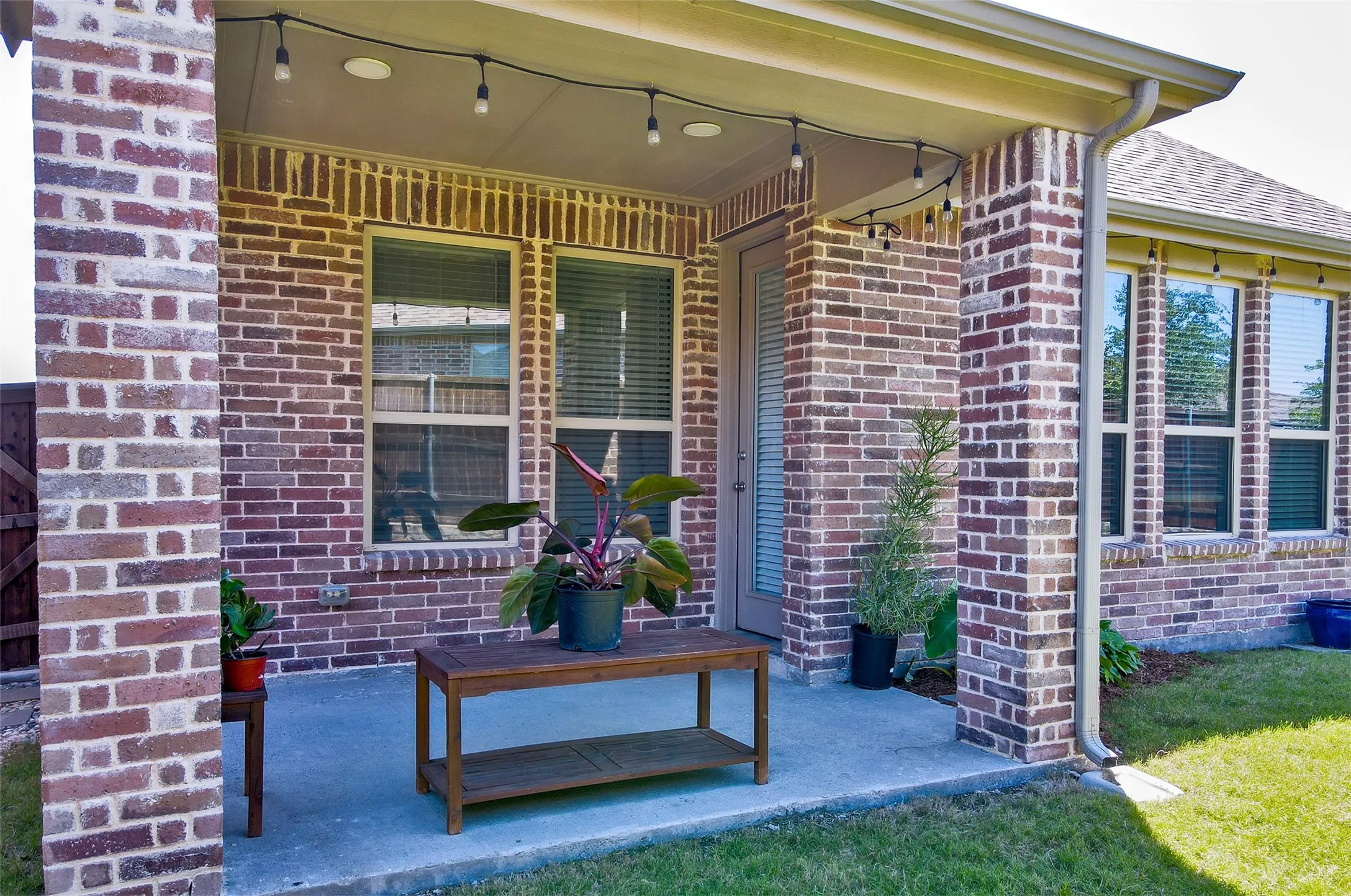 Single Family Residence For Sale in Kaufman County , 2424 San Marcos Drive, Forney, Texas 75126, 4 Bedroom, 3 Bathroom, 2 Garage spaces, 2,250 Sqft, built in 2019, mls#21271605, Real Estate Agent in Forney, Homes For Sale in Kaufman county, Homes For Sale in Forney, Realtor in Forney Texas, Real Estate Brokerage Independent Realty Texas, Luminita Cordes Realtor