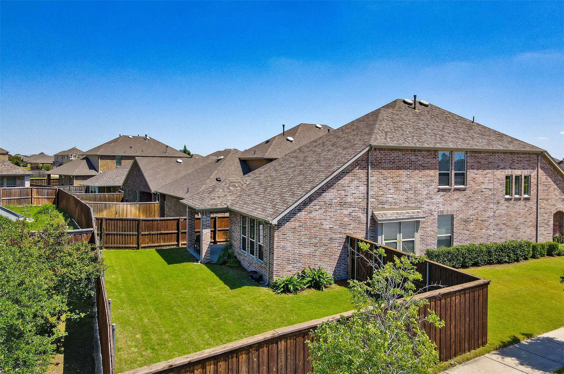 Single Family Residence For Sale in Kaufman County , 2424 San Marcos Drive, Forney, Texas 75126, 4 Bedroom, 3 Bathroom, 2 Garage spaces, 2,250 Sqft, built in 2019, mls#21271605, Real Estate Agent in Forney, Homes For Sale in Kaufman county, Homes For Sale in Forney, Realtor in Forney Texas, Real Estate Brokerage Independent Realty Texas, Luminita Cordes Realtor