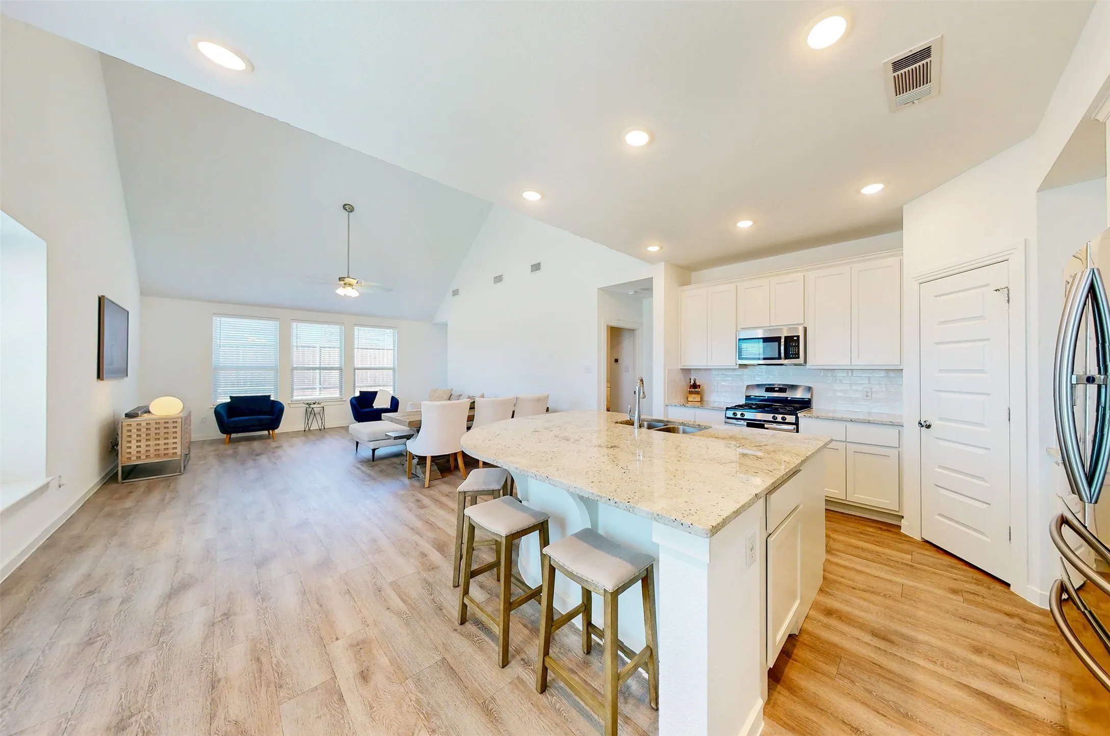 Single Family Residence For Sale in Kaufman County , 2424 San Marcos Drive, Forney, Texas 75126, 4 Bedroom, 3 Bathroom, 2 Garage spaces, 2,250 Sqft, built in 2019, mls#21271605, Real Estate Agent in Forney, Homes For Sale in Kaufman county, Homes For Sale in Forney, Realtor in Forney Texas, Real Estate Brokerage Independent Realty Texas, Luminita Cordes Realtor