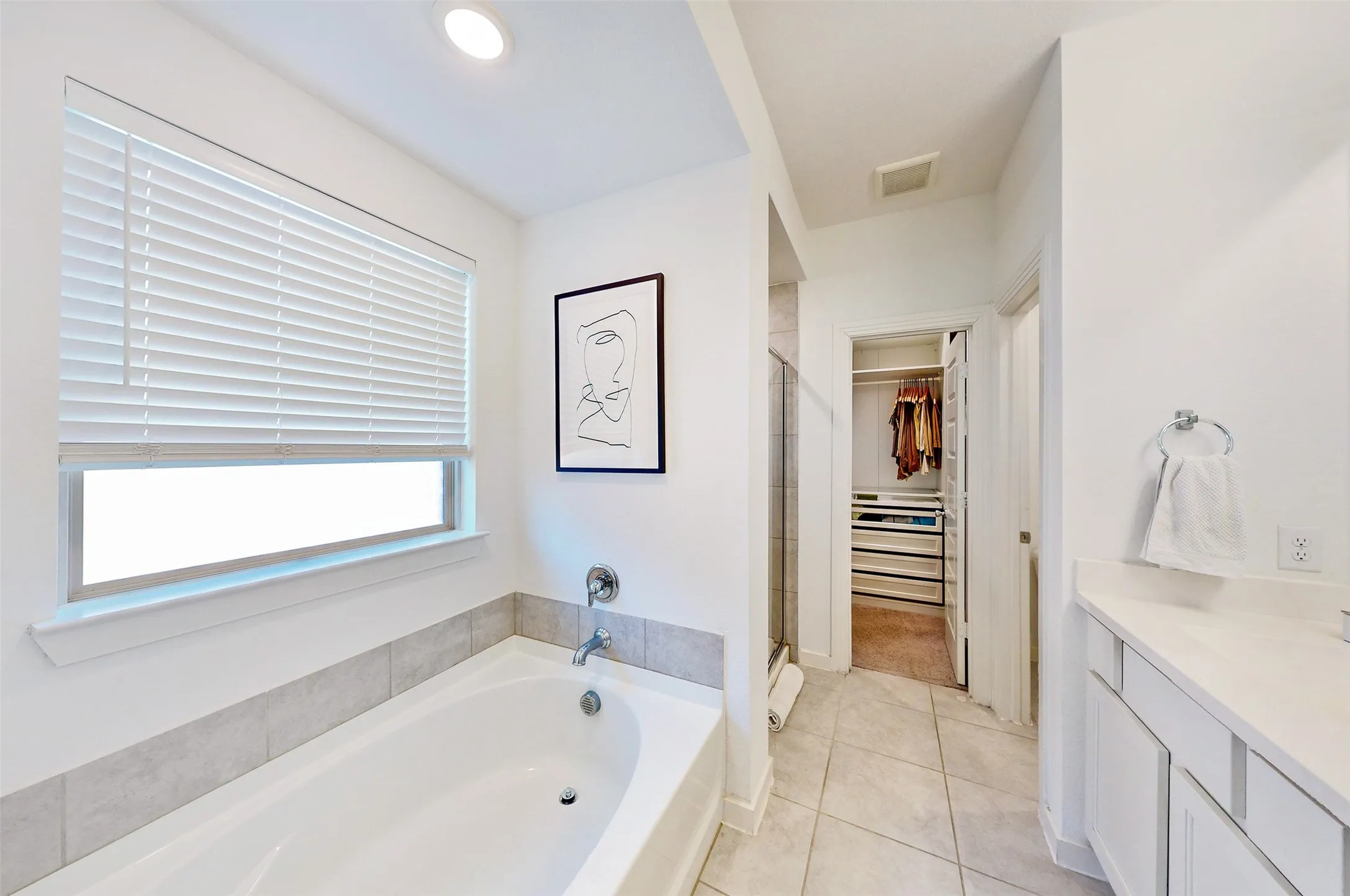 Single Family Residence For Sale in Kaufman County , 2424 San Marcos Drive, Forney, Texas 75126, 4 Bedroom, 3 Bathroom, 2 Garage spaces, 2,250 Sqft, built in 2019, mls#21271605, Real Estate Agent in Forney, Homes For Sale in Kaufman county, Homes For Sale in Forney, Realtor in Forney Texas, Real Estate Brokerage Independent Realty Texas, Luminita Cordes Realtor