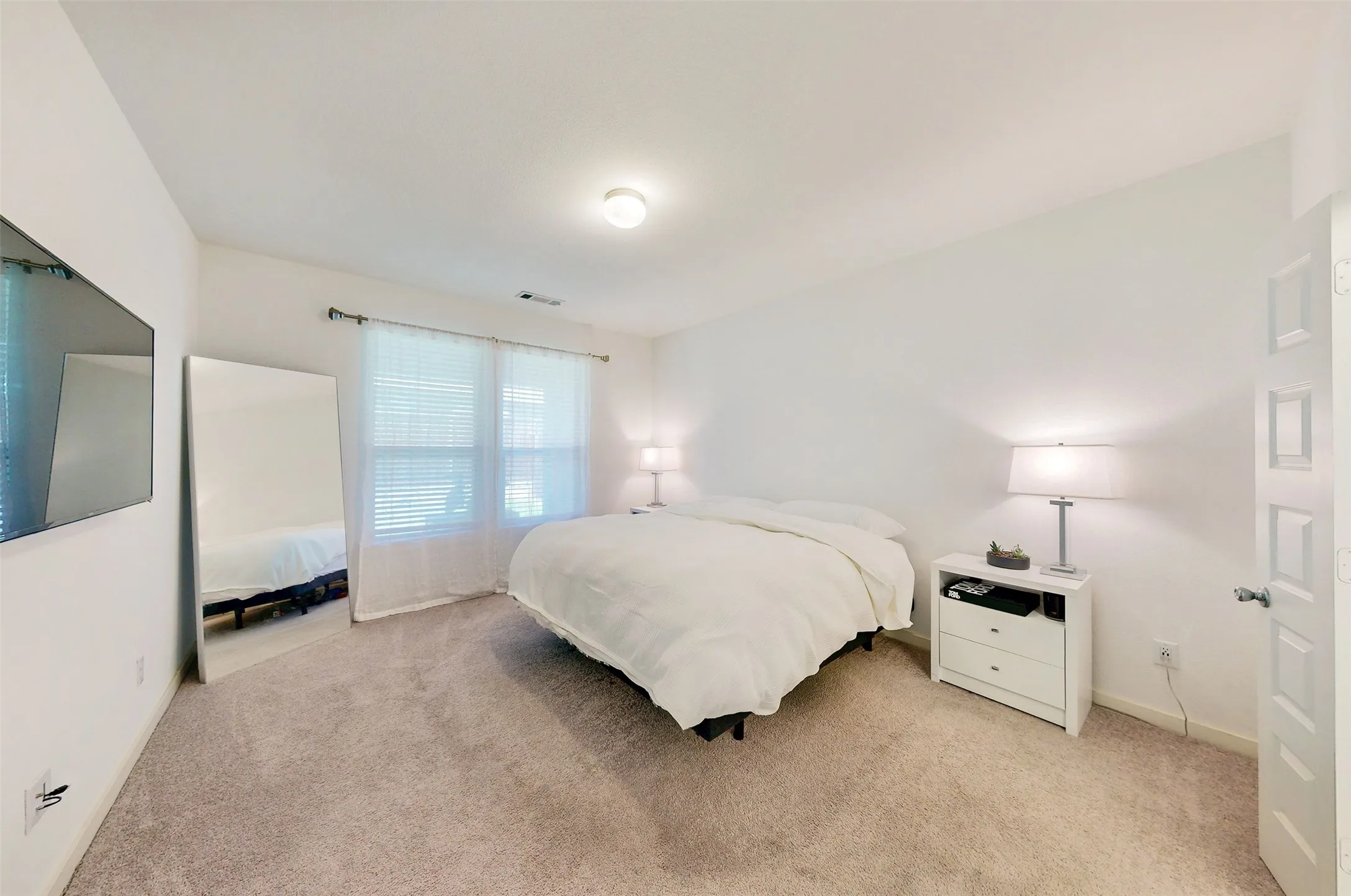 Single Family Residence For Sale in Kaufman County , 2424 San Marcos Drive, Forney, Texas 75126, 4 Bedroom, 3 Bathroom, 2 Garage spaces, 2,250 Sqft, built in 2019, mls#21271605, Real Estate Agent in Forney, Homes For Sale in Kaufman county, Homes For Sale in Forney, Realtor in Forney Texas, Real Estate Brokerage Independent Realty Texas, Luminita Cordes Realtor