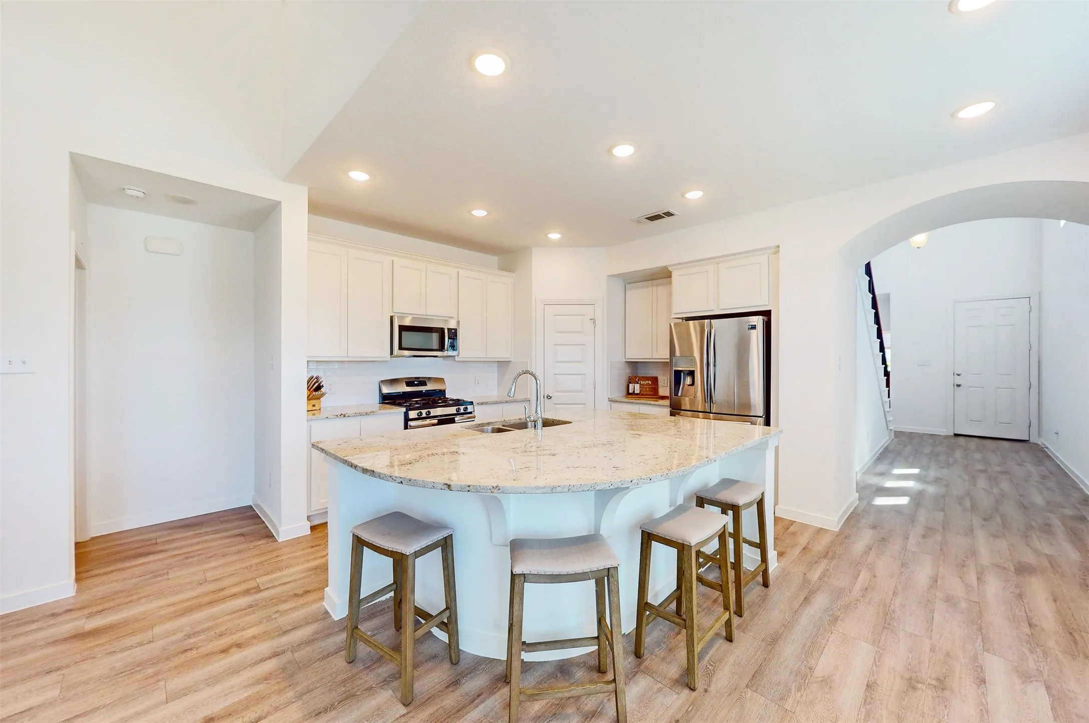 Single Family Residence For Sale in Kaufman County , 2424 San Marcos Drive, Forney, Texas 75126, 4 Bedroom, 3 Bathroom, 2 Garage spaces, 2,250 Sqft, built in 2019, mls#21271605, Real Estate Agent in Forney, Homes For Sale in Kaufman county, Homes For Sale in Forney, Realtor in Forney Texas, Real Estate Brokerage Independent Realty Texas, Luminita Cordes Realtor