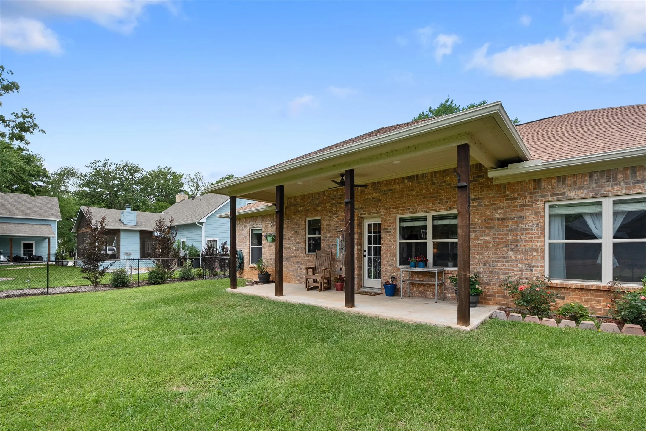 Single Family Residence For Sale in Henderson County , 49 Westview Circle, Star Harbor, Texas 75148, 3 Bedroom, 2 Bathroom, 2 Garage spaces, 1,524 Sqft, built in 2016, mls#21267717, Real Estate Agent in Star Harbor, Homes For Sale in Henderson county, Homes For Sale in Star Harbor, Realtor in Star Harbor Texas, Real Estate Brokerage Independent Realty Texas, Luminita Cordes Realtor