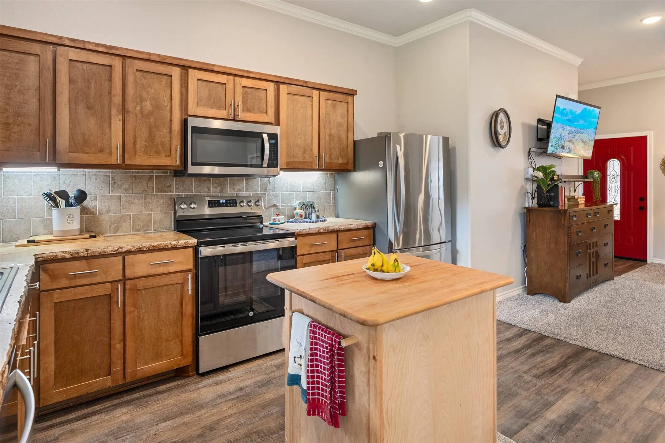 Single Family Residence For Sale in Henderson County , 49 Westview Circle, Star Harbor, Texas 75148, 3 Bedroom, 2 Bathroom, 2 Garage spaces, 1,524 Sqft, built in 2016, mls#21267717, Real Estate Agent in Star Harbor, Homes For Sale in Henderson county, Homes For Sale in Star Harbor, Realtor in Star Harbor Texas, Real Estate Brokerage Independent Realty Texas, Luminita Cordes Realtor
