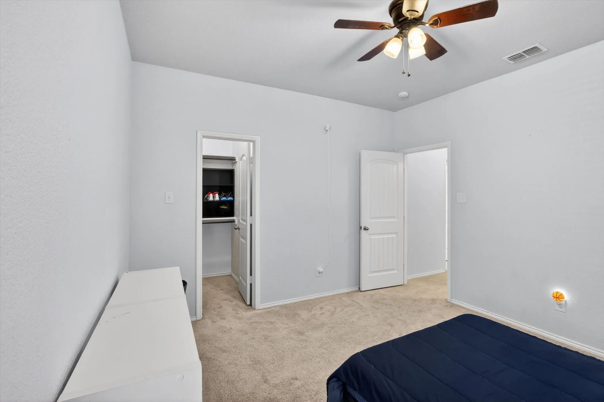 Single Family Residence For Sale in Ellis County , 107 Cantle Street, Waxahachie, Texas 75165, 3 Bedroom, 3 Bathroom, 2 Garage spaces, 2,700 Sqft, built in 2019, mls#21271617, Real Estate Agent in Waxahachie, Homes For Sale in Ellis county, Homes For Sale in Waxahachie, Realtor in Waxahachie Texas, Real Estate Brokerage Independent Realty Texas, Luminita Cordes Realtor