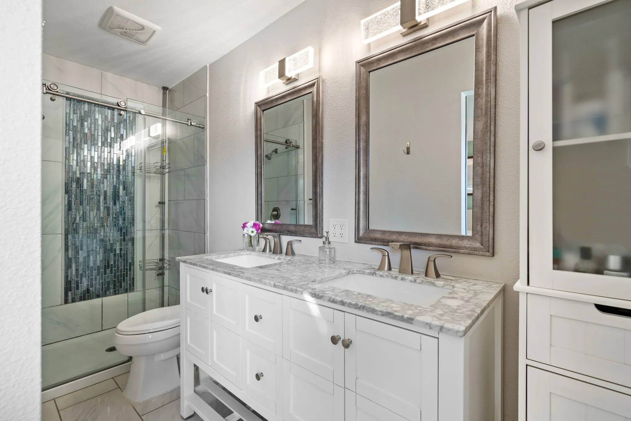 Single Family Residence For Sale in Dallas County , 3244 High Brook Drive, Dallas, Texas 75234, 3 Bedroom, 2 Bathroom, 2 Garage spaces, 1,504 Sqft, built in 1961, mls#21268927, Real Estate Agent in Dallas, Homes For Sale in Dallas county, Homes For Sale in Dallas, Realtor in Dallas Texas, Real Estate Brokerage Independent Realty Texas, Luminita Cordes Realtor