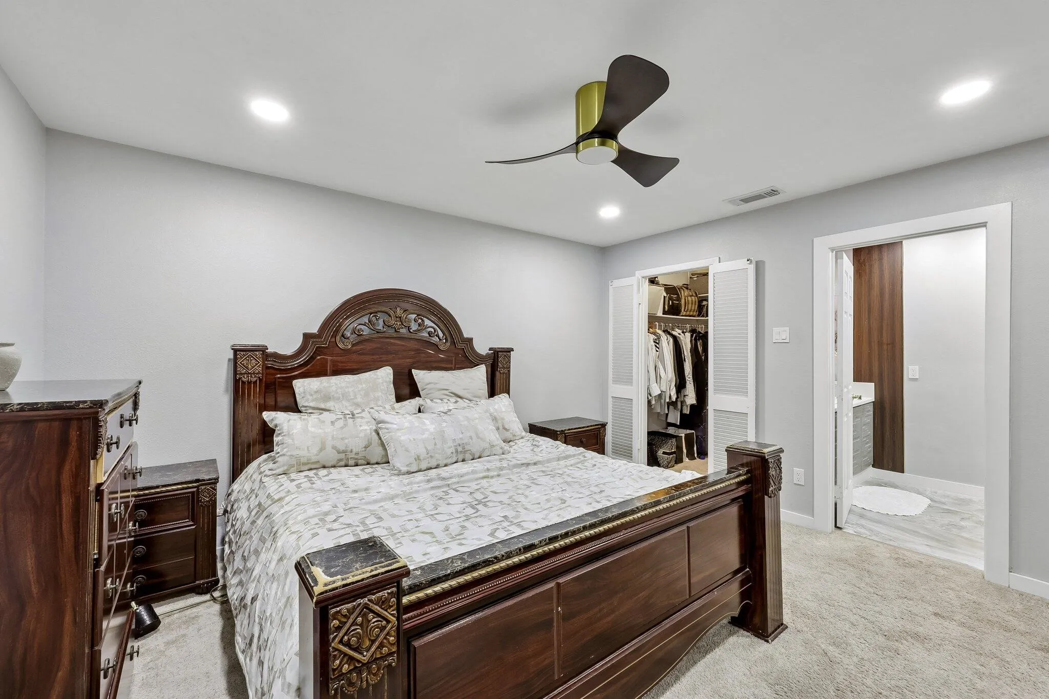 Single Family Residence For Sale in Dallas County , 3928 Tacoma Street, Irving, Texas 75062, 4 Bedroom, 2 Bathroom, 2 Garage spaces, 1,491 Sqft, built in 1966, mls#21271644, Real Estate Agent in Irving, Homes For Sale in Dallas county, Homes For Sale in Irving, Realtor in Irving Texas, Real Estate Brokerage Independent Realty Texas, Luminita Cordes Realtor