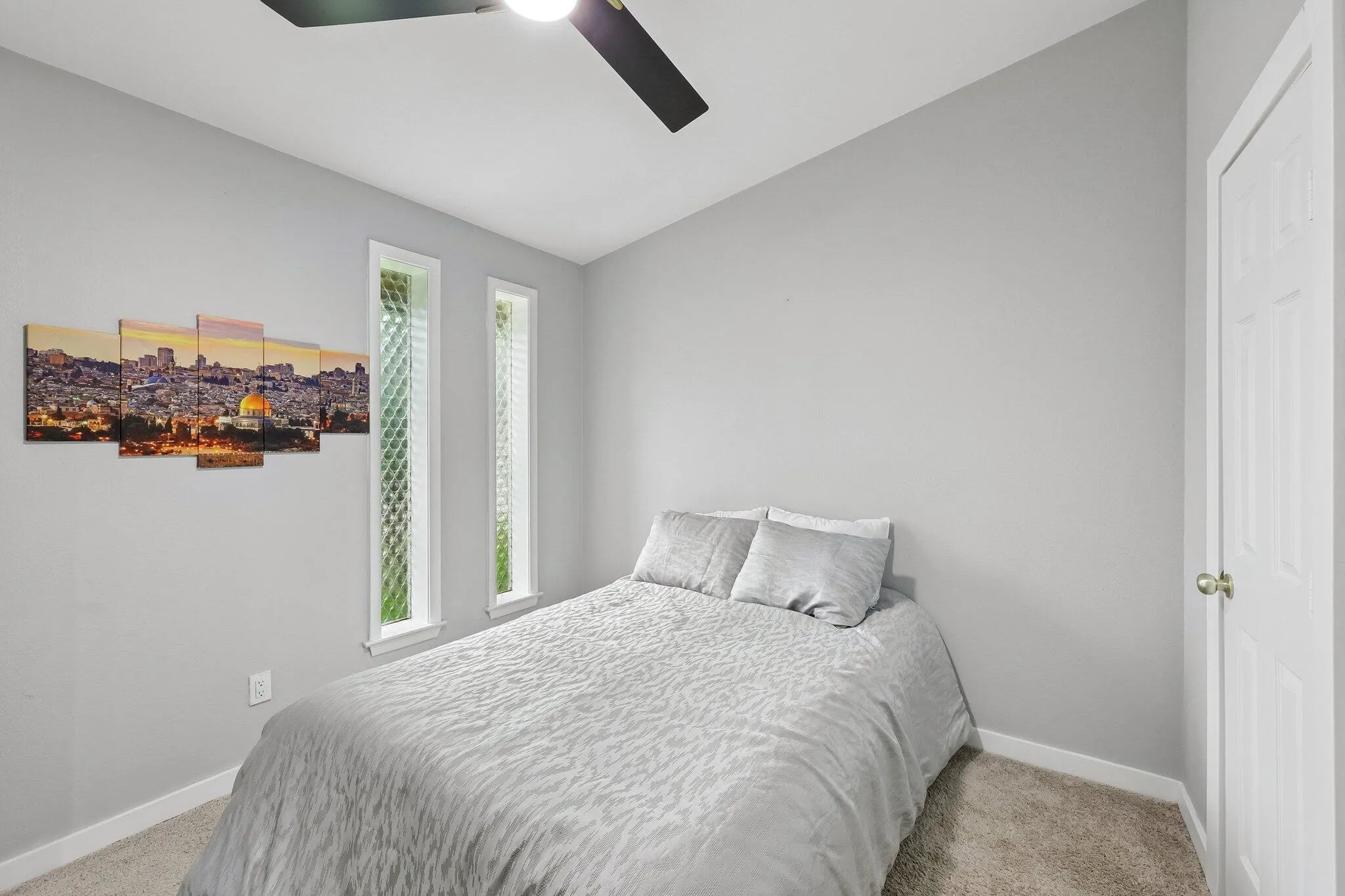Single Family Residence For Sale in Dallas County , 3928 Tacoma Street, Irving, Texas 75062, 4 Bedroom, 2 Bathroom, 2 Garage spaces, 1,491 Sqft, built in 1966, mls#21271644, Real Estate Agent in Irving, Homes For Sale in Dallas county, Homes For Sale in Irving, Realtor in Irving Texas, Real Estate Brokerage Independent Realty Texas, Luminita Cordes Realtor