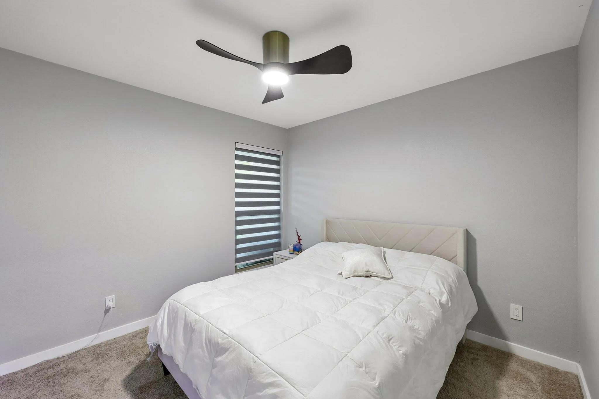 Single Family Residence For Sale in Dallas County , 3928 Tacoma Street, Irving, Texas 75062, 4 Bedroom, 2 Bathroom, 2 Garage spaces, 1,491 Sqft, built in 1966, mls#21271644, Real Estate Agent in Irving, Homes For Sale in Dallas county, Homes For Sale in Irving, Realtor in Irving Texas, Real Estate Brokerage Independent Realty Texas, Luminita Cordes Realtor