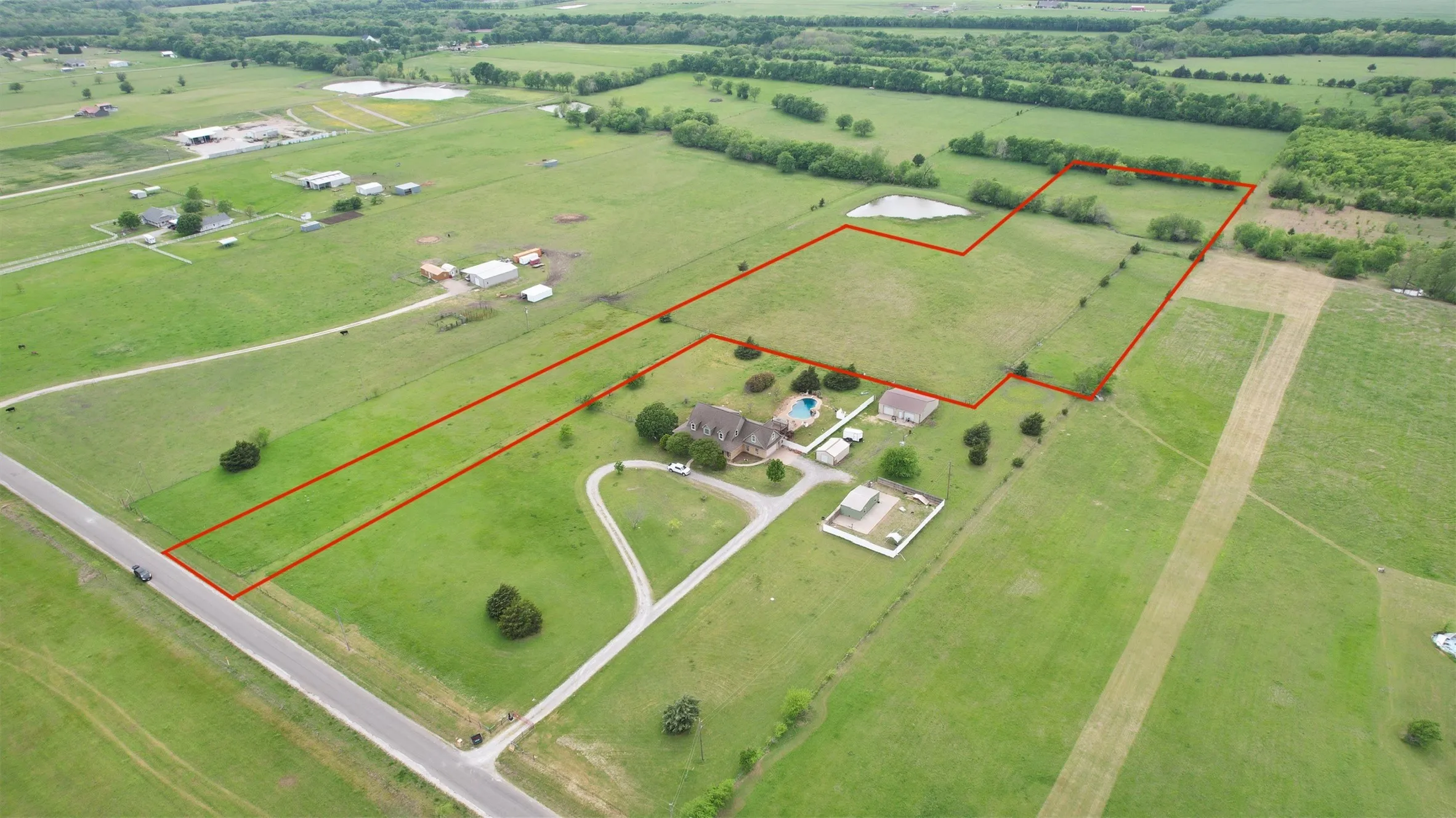 Improved Land For Sale in Grayson County , 022 EAST LINE, Whitewright, Texas 75491, 0, 0, Garage spaces, 0 Sqft, built in 0, mls#21271642, Real Estate Agent in Whitewright, Homes For Sale in Grayson county, Homes For Sale in Whitewright, Realtor in Whitewright Texas, Real Estate Brokerage Independent Realty Texas, Luminita Cordes Realtor