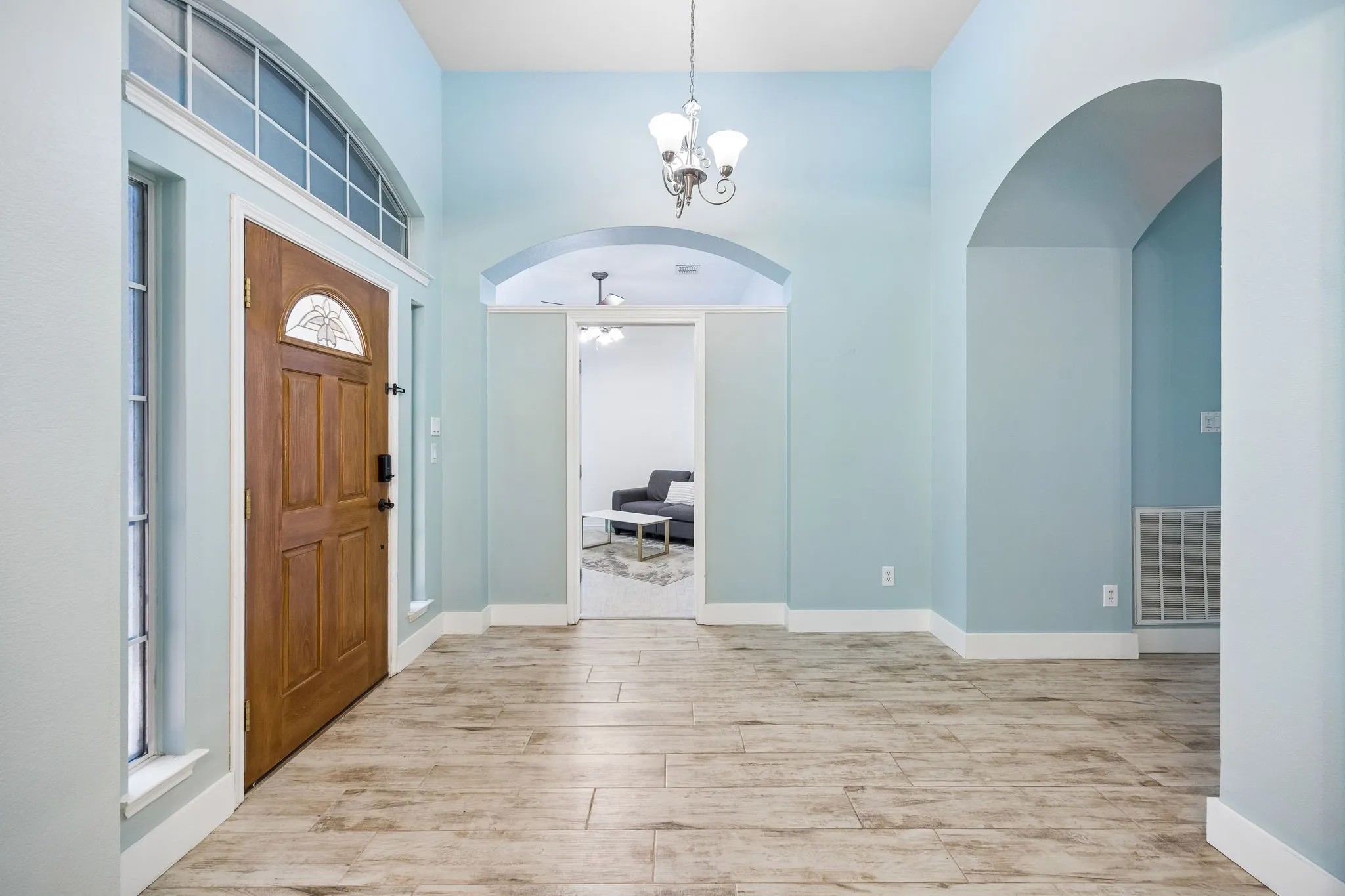 Single Family Residence For Sale in Rockwall County , 1305 Stanford Drive, Rockwall, Texas 75087, 4 Bedroom, 2 Bathroom, 2 Garage spaces, 2,501 Sqft, built in 2003, mls#21271288, Real Estate Agent in Rockwall, Homes For Sale in Rockwall county, Homes For Sale in Rockwall, Realtor in Rockwall Texas, Real Estate Brokerage Independent Realty Texas, Luminita Cordes Realtor