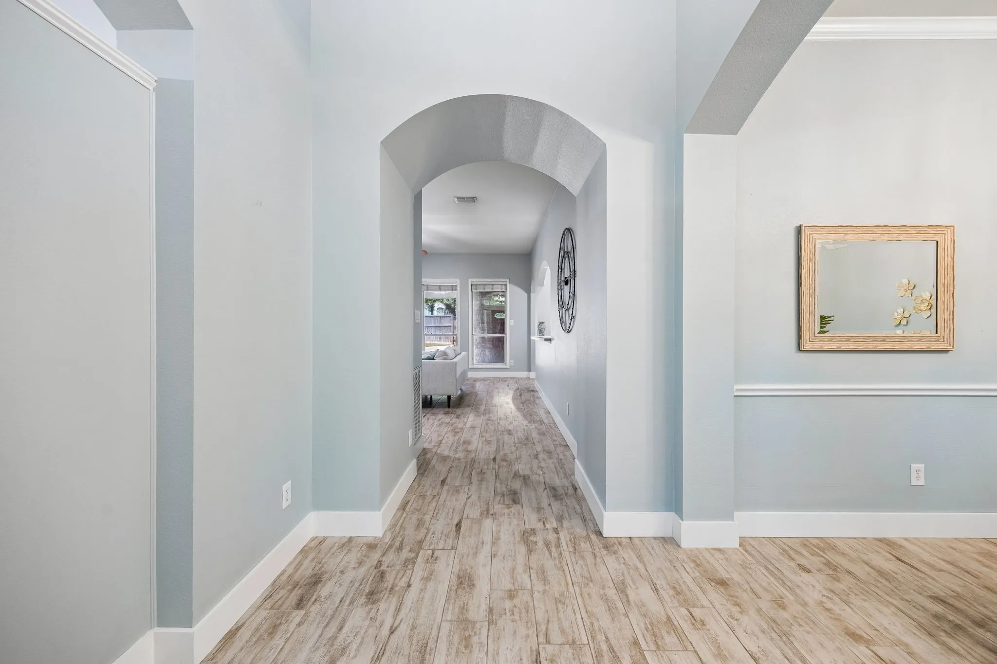 Single Family Residence For Sale in Rockwall County , 1305 Stanford Drive, Rockwall, Texas 75087, 4 Bedroom, 2 Bathroom, 2 Garage spaces, 2,501 Sqft, built in 2003, mls#21271288, Real Estate Agent in Rockwall, Homes For Sale in Rockwall county, Homes For Sale in Rockwall, Realtor in Rockwall Texas, Real Estate Brokerage Independent Realty Texas, Luminita Cordes Realtor