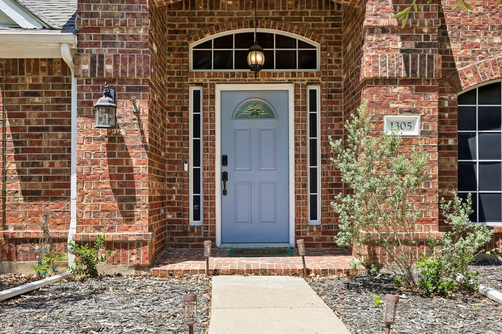 Single Family Residence For Sale in Rockwall County , 1305 Stanford Drive, Rockwall, Texas 75087, 4 Bedroom, 2 Bathroom, 2 Garage spaces, 2,501 Sqft, built in 2003, mls#21271288, Real Estate Agent in Rockwall, Homes For Sale in Rockwall county, Homes For Sale in Rockwall, Realtor in Rockwall Texas, Real Estate Brokerage Independent Realty Texas, Luminita Cordes Realtor