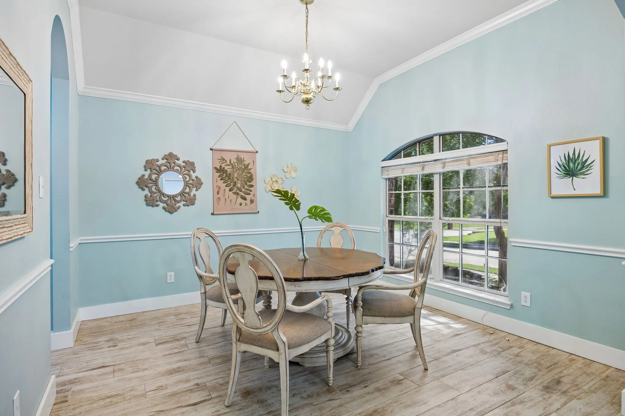 Single Family Residence For Sale in Rockwall County , 1305 Stanford Drive, Rockwall, Texas 75087, 4 Bedroom, 2 Bathroom, 2 Garage spaces, 2,501 Sqft, built in 2003, mls#21271288, Real Estate Agent in Rockwall, Homes For Sale in Rockwall county, Homes For Sale in Rockwall, Realtor in Rockwall Texas, Real Estate Brokerage Independent Realty Texas, Luminita Cordes Realtor