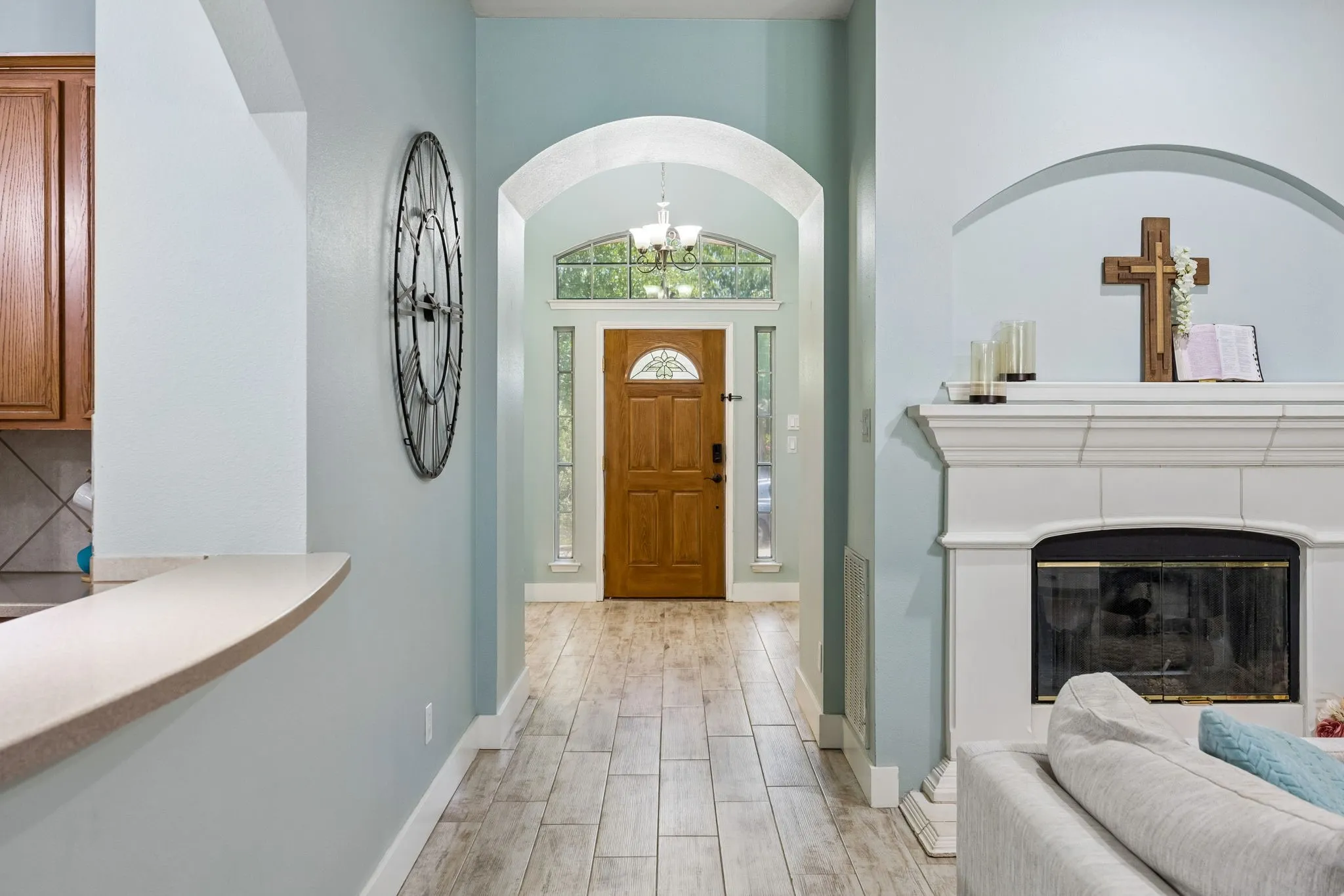 Single Family Residence For Sale in Rockwall County , 1305 Stanford Drive, Rockwall, Texas 75087, 4 Bedroom, 2 Bathroom, 2 Garage spaces, 2,501 Sqft, built in 2003, mls#21271288, Real Estate Agent in Rockwall, Homes For Sale in Rockwall county, Homes For Sale in Rockwall, Realtor in Rockwall Texas, Real Estate Brokerage Independent Realty Texas, Luminita Cordes Realtor