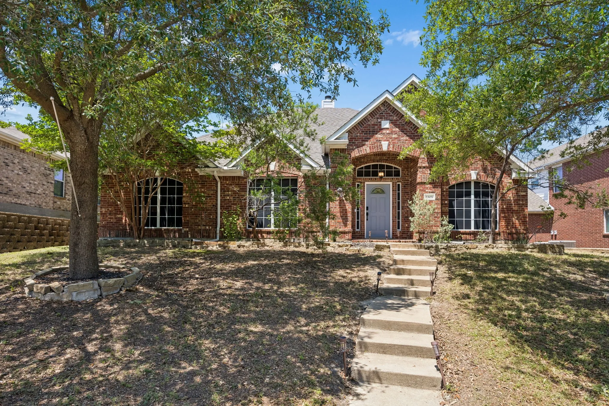 Single Family Residence For Sale in Rockwall County , 1305 Stanford Drive, Rockwall, Texas 75087, 4 Bedroom, 2 Bathroom, 2 Garage spaces, 2,501 Sqft, built in 2003, mls#21271288, Real Estate Agent in Rockwall, Homes For Sale in Rockwall county, Homes For Sale in Rockwall, Realtor in Rockwall Texas, Real Estate Brokerage Independent Realty Texas, Luminita Cordes Realtor