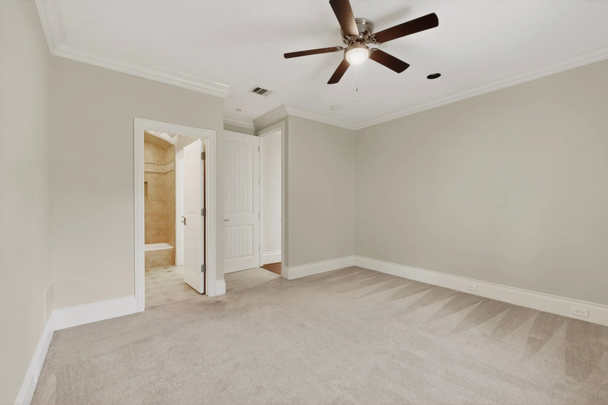 Single Family Residence For Sale in Dallas County , 4424 Glenleigh Drive, Dallas, Texas 75220, 5 Bedroom, 7 Bathroom, 3 Garage spaces, 6,578 Sqft, built in 2005, mls#21260964, Real Estate Agent in Dallas, Homes For Sale in Dallas county, Homes For Sale in Dallas, Realtor in Dallas Texas, Real Estate Brokerage Independent Realty Texas, Luminita Cordes Realtor
