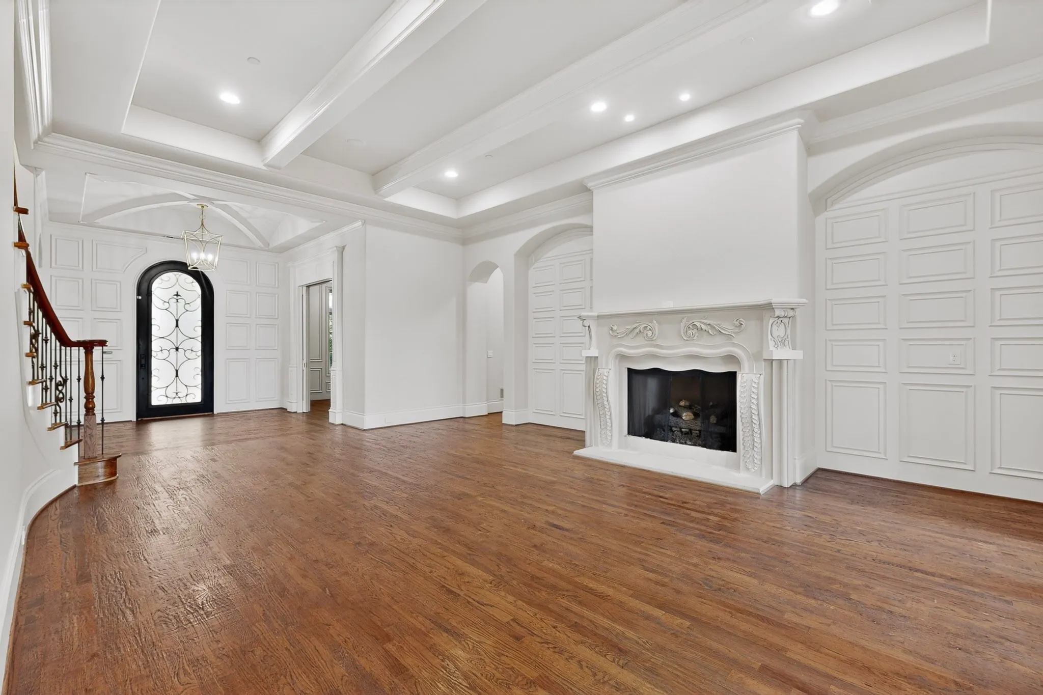 Single Family Residence For Sale in Dallas County , 4424 Glenleigh Drive, Dallas, Texas 75220, 5 Bedroom, 7 Bathroom, 3 Garage spaces, 6,578 Sqft, built in 2005, mls#21260964, Real Estate Agent in Dallas, Homes For Sale in Dallas county, Homes For Sale in Dallas, Realtor in Dallas Texas, Real Estate Brokerage Independent Realty Texas, Luminita Cordes Realtor