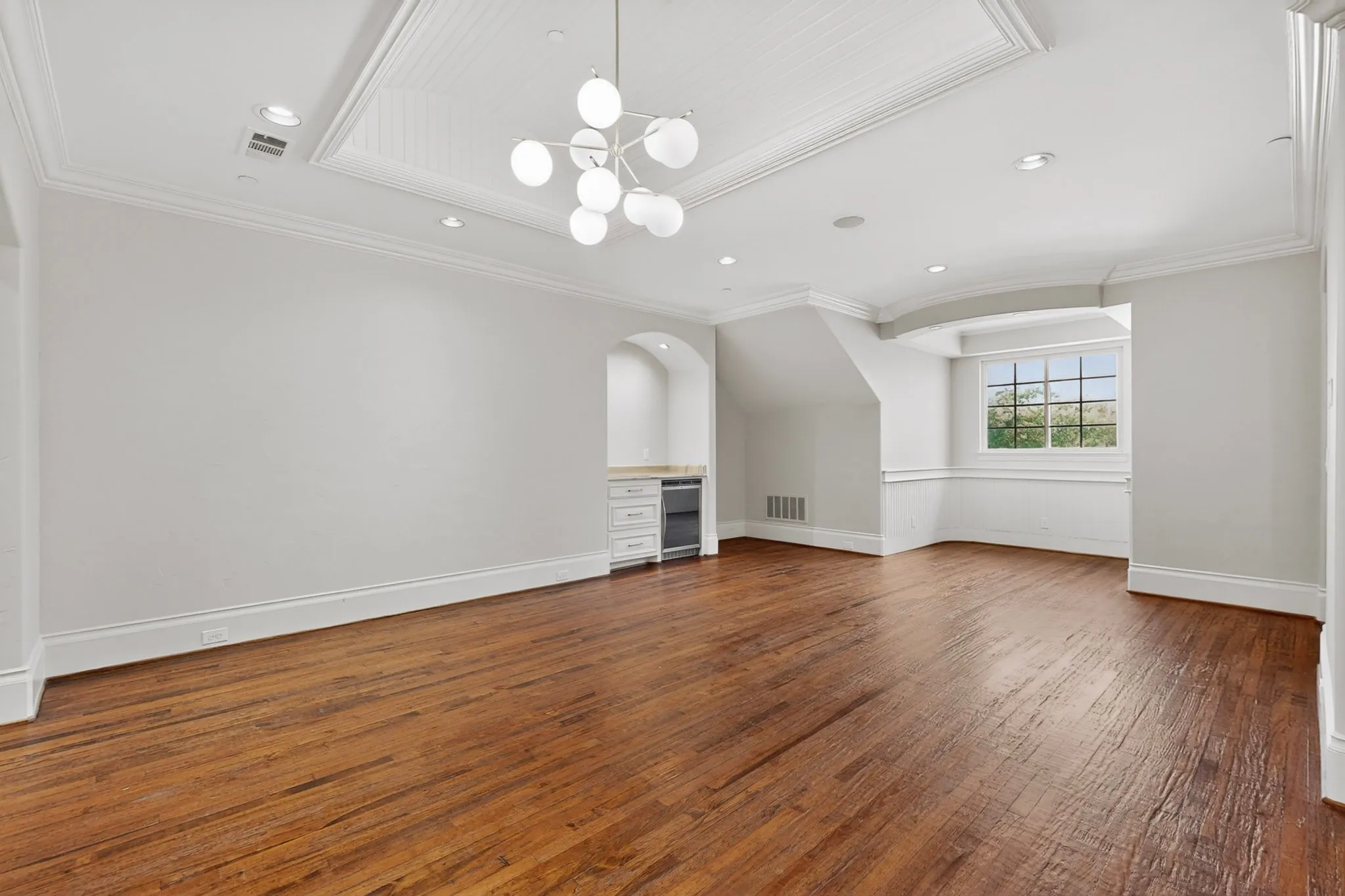 Single Family Residence For Sale in Dallas County , 4424 Glenleigh Drive, Dallas, Texas 75220, 5 Bedroom, 7 Bathroom, 3 Garage spaces, 6,578 Sqft, built in 2005, mls#21260964, Real Estate Agent in Dallas, Homes For Sale in Dallas county, Homes For Sale in Dallas, Realtor in Dallas Texas, Real Estate Brokerage Independent Realty Texas, Luminita Cordes Realtor