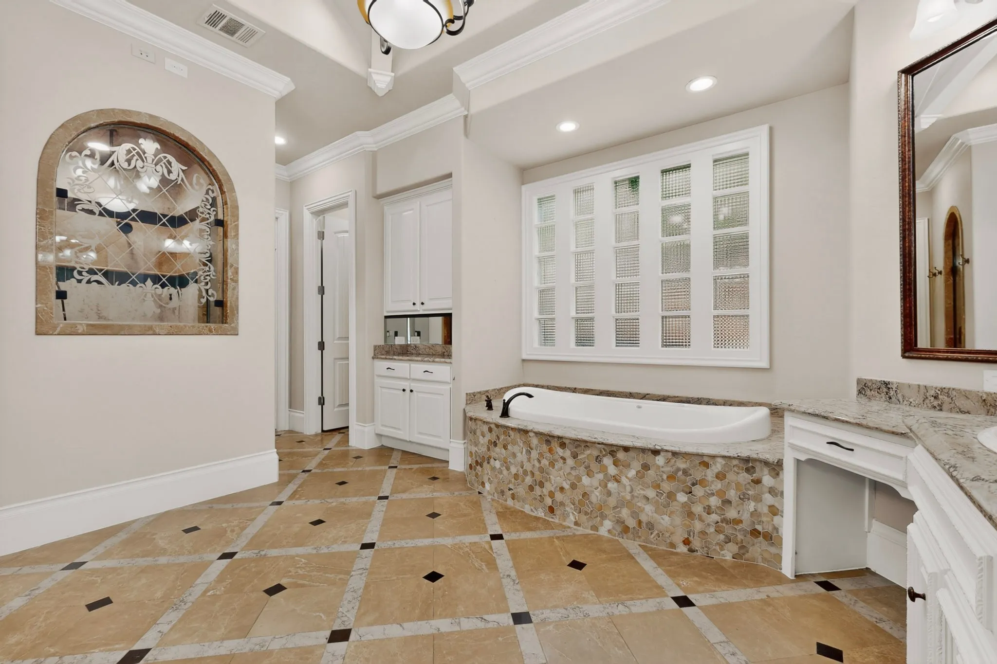 Single Family Residence For Sale in Dallas County , 4424 Glenleigh Drive, Dallas, Texas 75220, 5 Bedroom, 7 Bathroom, 3 Garage spaces, 6,578 Sqft, built in 2005, mls#21260964, Real Estate Agent in Dallas, Homes For Sale in Dallas county, Homes For Sale in Dallas, Realtor in Dallas Texas, Real Estate Brokerage Independent Realty Texas, Luminita Cordes Realtor