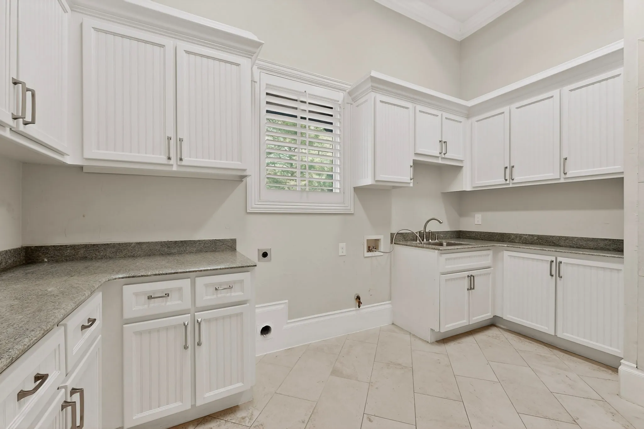 Single Family Residence For Sale in Dallas County , 4424 Glenleigh Drive, Dallas, Texas 75220, 5 Bedroom, 7 Bathroom, 3 Garage spaces, 6,578 Sqft, built in 2005, mls#21260964, Real Estate Agent in Dallas, Homes For Sale in Dallas county, Homes For Sale in Dallas, Realtor in Dallas Texas, Real Estate Brokerage Independent Realty Texas, Luminita Cordes Realtor