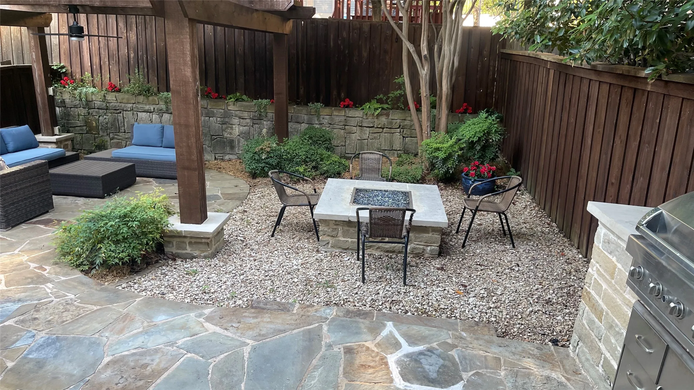 Townhouse For Sale in Dallas County , 4222 Spyglass Hill Lane, Irving, Texas 75038, 2 Bedroom, 3 Bathroom, 2 Garage spaces, 2,132 Sqft, built in 1998, mls#21270262, Real Estate Agent in Irving, Homes For Sale in Dallas county, Homes For Sale in Irving, Realtor in Irving Texas, Real Estate Brokerage Independent Realty Texas, Luminita Cordes Realtor