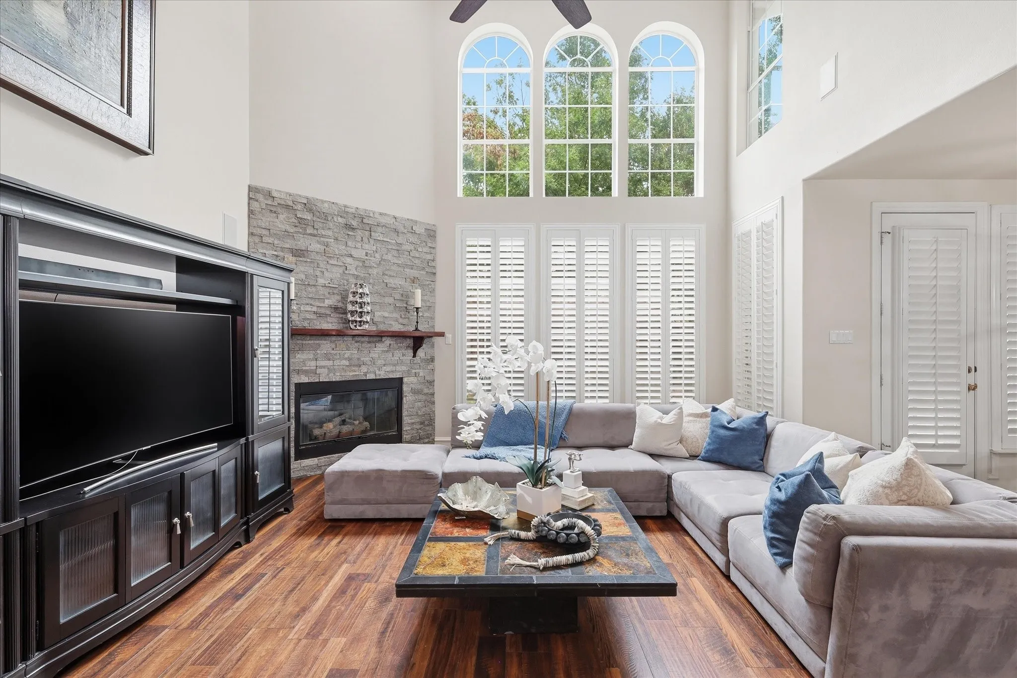 Townhouse For Sale in Dallas County , 4222 Spyglass Hill Lane, Irving, Texas 75038, 2 Bedroom, 3 Bathroom, 2 Garage spaces, 2,132 Sqft, built in 1998, mls#21270262, Real Estate Agent in Irving, Homes For Sale in Dallas county, Homes For Sale in Irving, Realtor in Irving Texas, Real Estate Brokerage Independent Realty Texas, Luminita Cordes Realtor