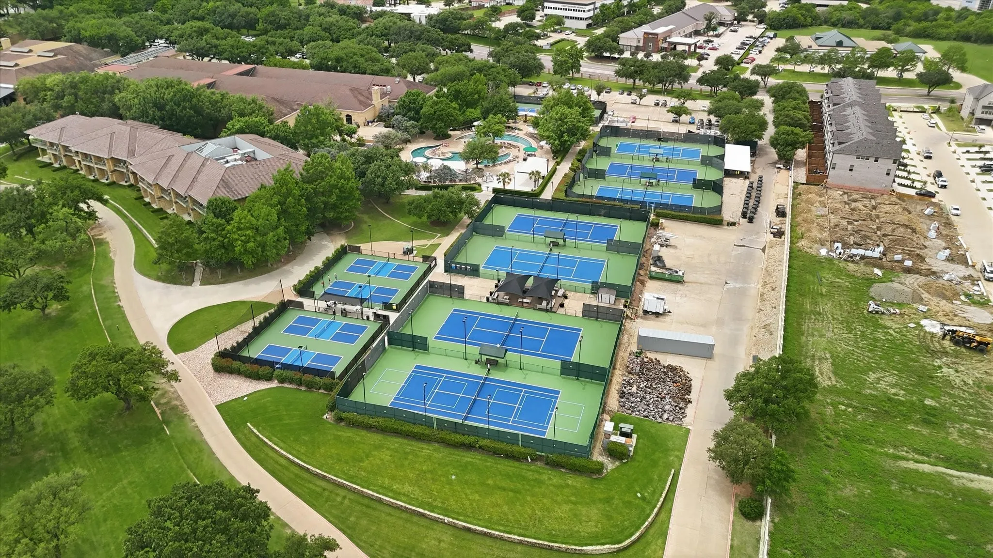 Townhouse For Sale in Dallas County , 4222 Spyglass Hill Lane, Irving, Texas 75038, 2 Bedroom, 3 Bathroom, 2 Garage spaces, 2,132 Sqft, built in 1998, mls#21270262, Real Estate Agent in Irving, Homes For Sale in Dallas county, Homes For Sale in Irving, Realtor in Irving Texas, Real Estate Brokerage Independent Realty Texas, Luminita Cordes Realtor