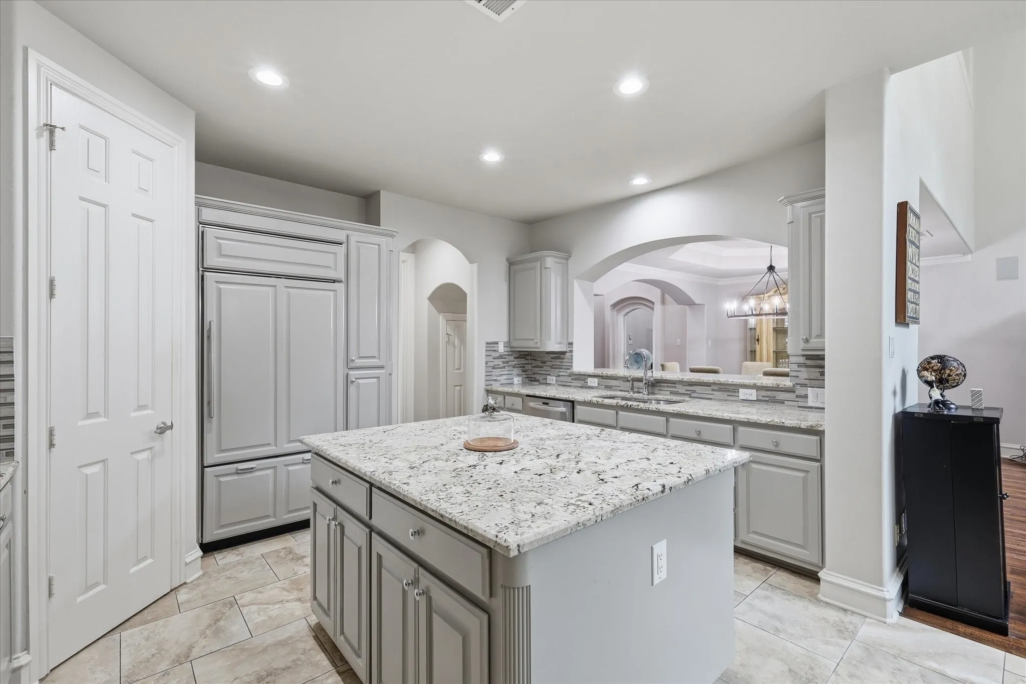 Townhouse For Sale in Dallas County , 4222 Spyglass Hill Lane, Irving, Texas 75038, 2 Bedroom, 3 Bathroom, 2 Garage spaces, 2,132 Sqft, built in 1998, mls#21270262, Real Estate Agent in Irving, Homes For Sale in Dallas county, Homes For Sale in Irving, Realtor in Irving Texas, Real Estate Brokerage Independent Realty Texas, Luminita Cordes Realtor