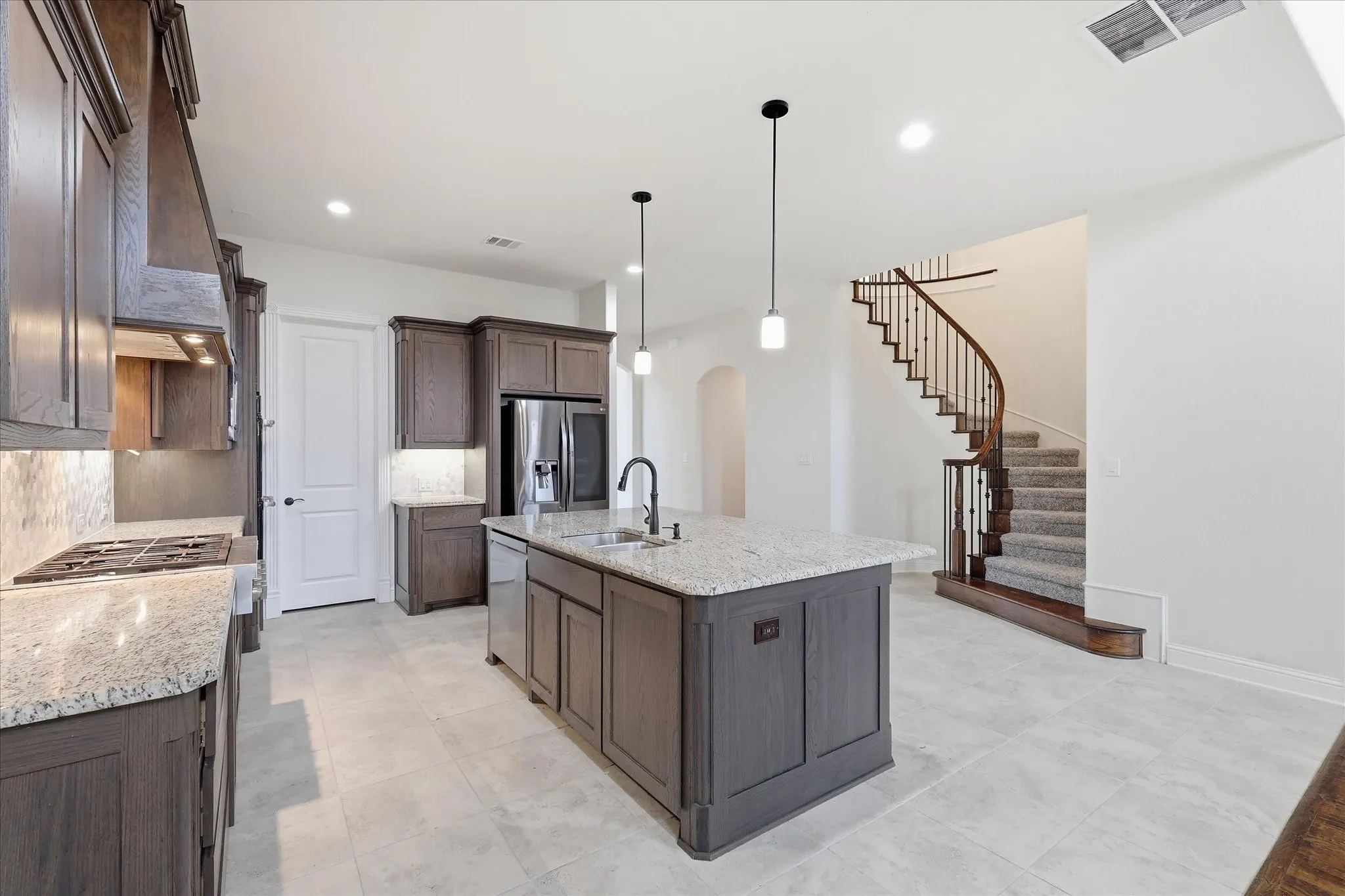 Single Family Residence For Sale in Denton County , 6625 Titus Lane, Frisco, Texas 75036, 4 Bedroom, 5 Bathroom, 2 Garage spaces, 3,685 Sqft, built in 2017, Price $879,900, mls#21268587, Real Estate Agent in Frisco, Homes For Sale in Denton county, Homes For Sale in Frisco, Realtor in Frisco Texas, Real Estate Brokerage Independent Realty Texas, Luminita Cordes Realtor