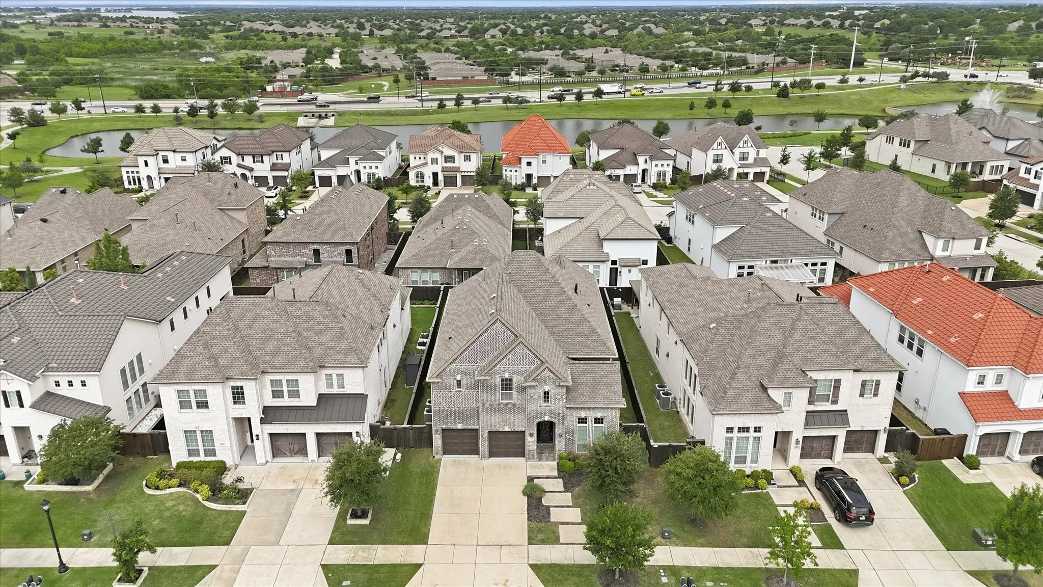 Single Family Residence For Sale in Denton County , 6625 Titus Lane, Frisco, Texas 75036, 4 Bedroom, 5 Bathroom, 2 Garage spaces, 3,685 Sqft, built in 2017, Price $879,900, mls#21268587, Real Estate Agent in Frisco, Homes For Sale in Denton county, Homes For Sale in Frisco, Realtor in Frisco Texas, Real Estate Brokerage Independent Realty Texas, Luminita Cordes Realtor