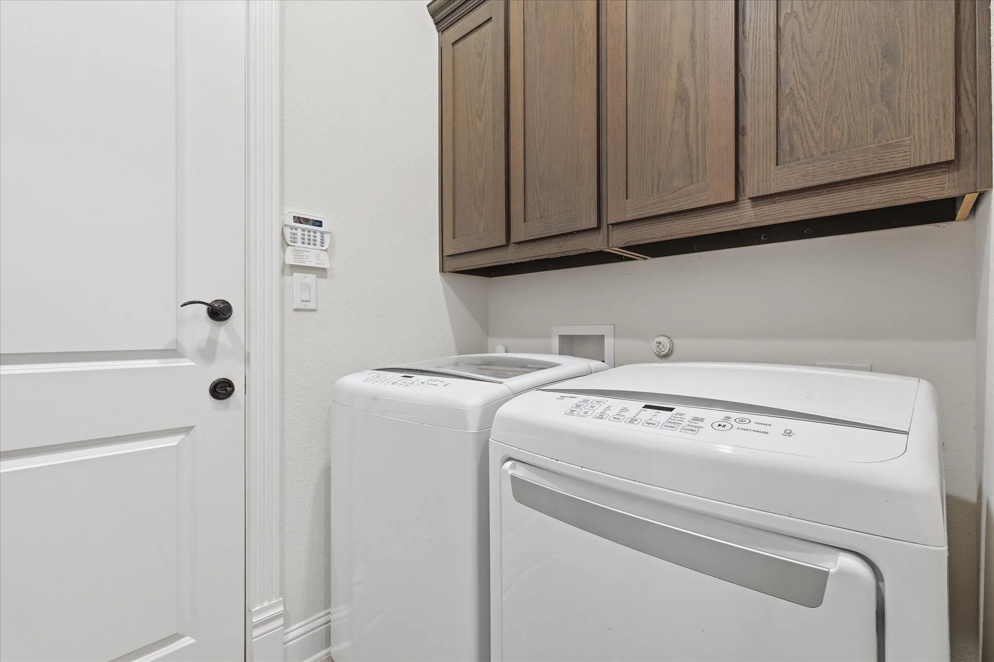 Single Family Residence For Sale in Denton County , 6625 Titus Lane, Frisco, Texas 75036, 4 Bedroom, 5 Bathroom, 2 Garage spaces, 3,685 Sqft, built in 2017, Price $879,900, mls#21268587, Real Estate Agent in Frisco, Homes For Sale in Denton county, Homes For Sale in Frisco, Realtor in Frisco Texas, Real Estate Brokerage Independent Realty Texas, Luminita Cordes Realtor