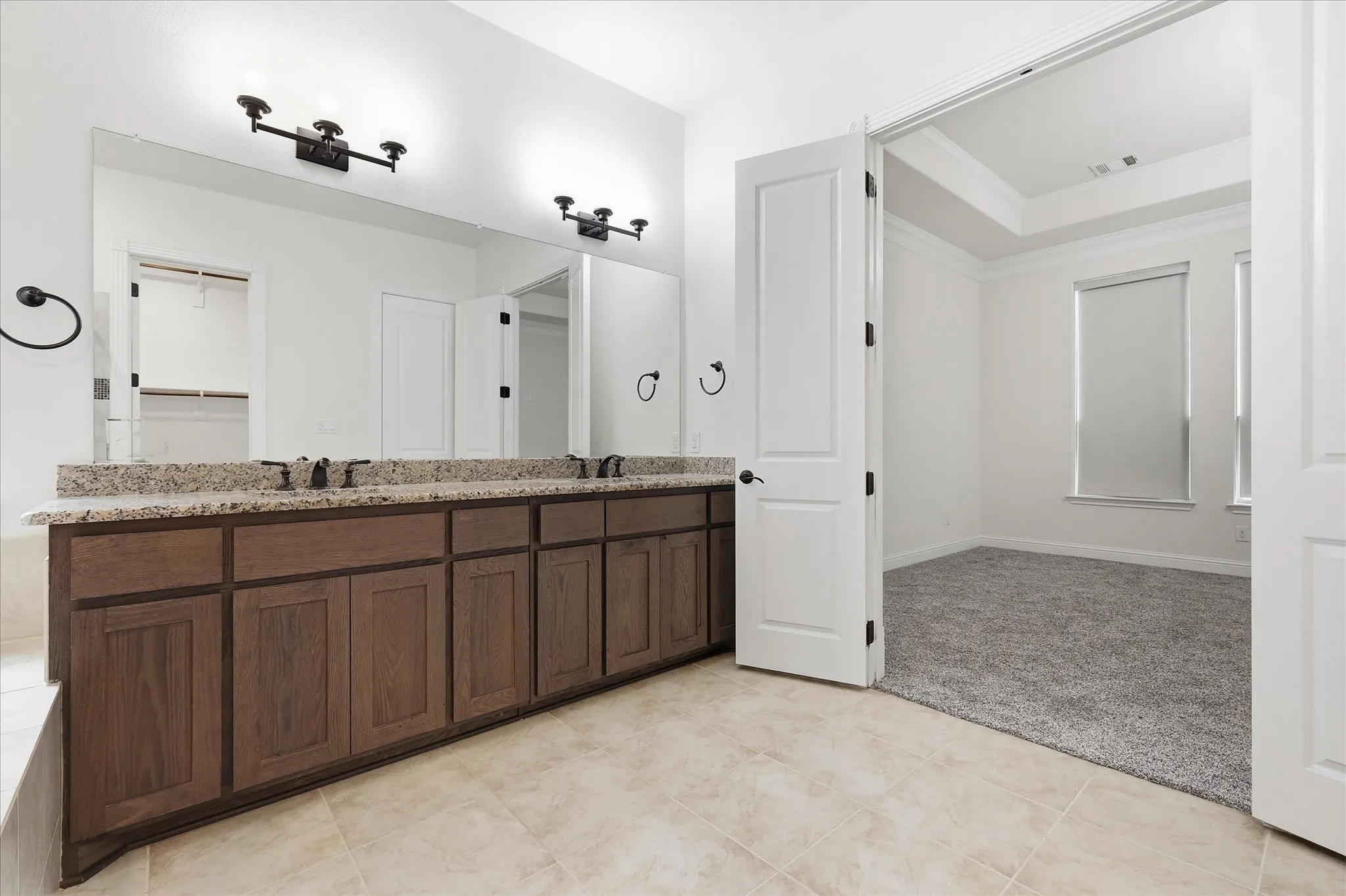 Single Family Residence For Sale in Denton County , 6625 Titus Lane, Frisco, Texas 75036, 4 Bedroom, 5 Bathroom, 2 Garage spaces, 3,685 Sqft, built in 2017, Price $879,900, mls#21268587, Real Estate Agent in Frisco, Homes For Sale in Denton county, Homes For Sale in Frisco, Realtor in Frisco Texas, Real Estate Brokerage Independent Realty Texas, Luminita Cordes Realtor