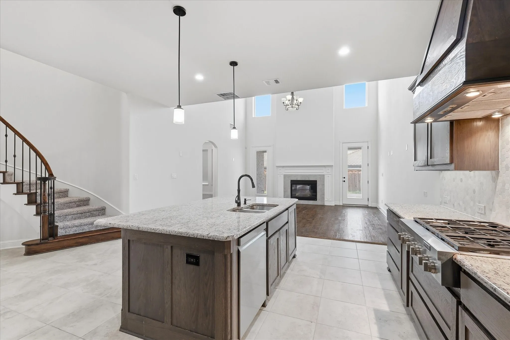 Single Family Residence For Sale in Denton County , 6625 Titus Lane, Frisco, Texas 75036, 4 Bedroom, 5 Bathroom, 2 Garage spaces, 3,685 Sqft, built in 2017, Price $879,900, mls#21268587, Real Estate Agent in Frisco, Homes For Sale in Denton county, Homes For Sale in Frisco, Realtor in Frisco Texas, Real Estate Brokerage Independent Realty Texas, Luminita Cordes Realtor