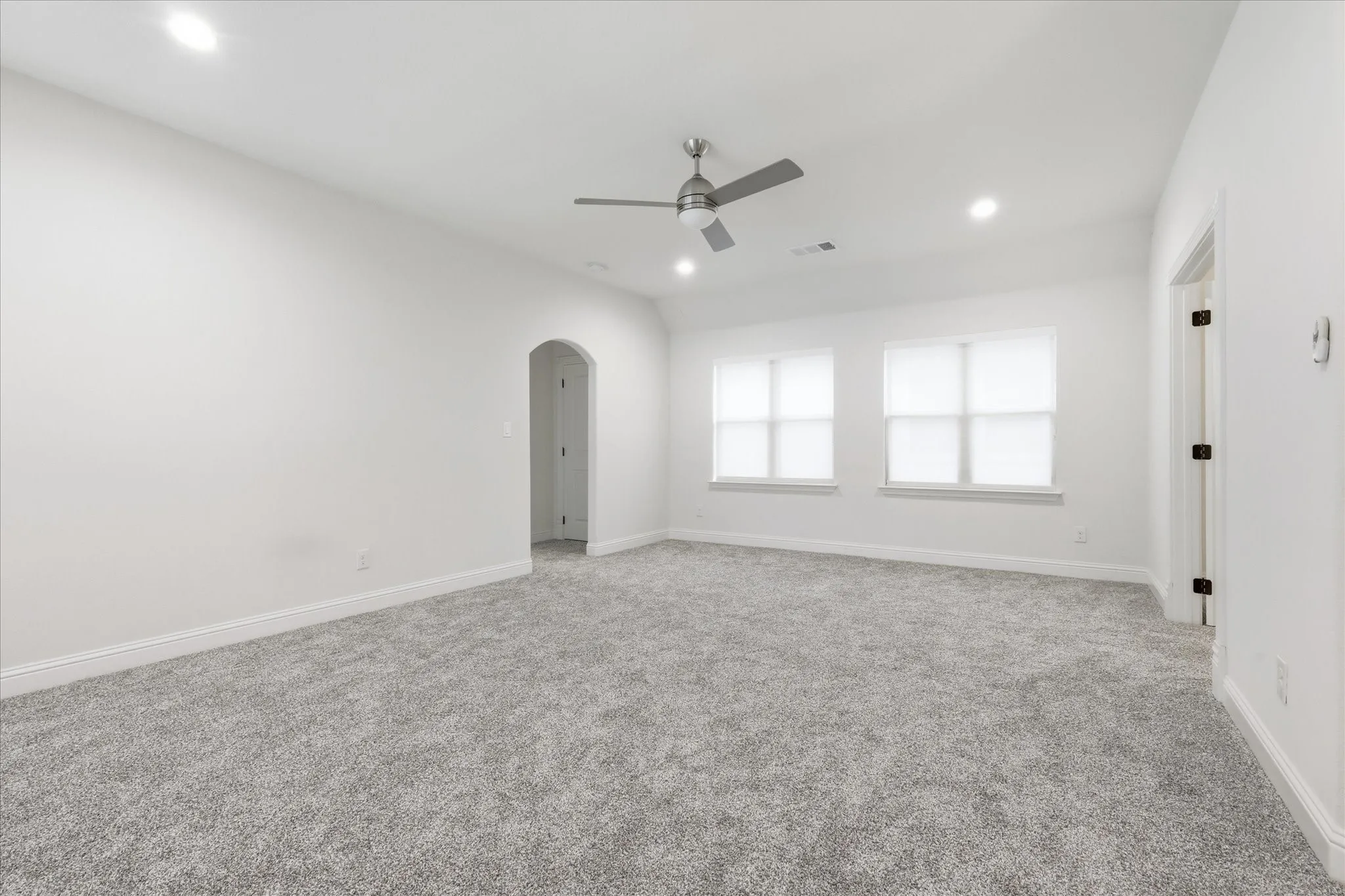Single Family Residence For Sale in Denton County , 6625 Titus Lane, Frisco, Texas 75036, 4 Bedroom, 5 Bathroom, 2 Garage spaces, 3,685 Sqft, built in 2017, Price $879,900, mls#21268587, Real Estate Agent in Frisco, Homes For Sale in Denton county, Homes For Sale in Frisco, Realtor in Frisco Texas, Real Estate Brokerage Independent Realty Texas, Luminita Cordes Realtor