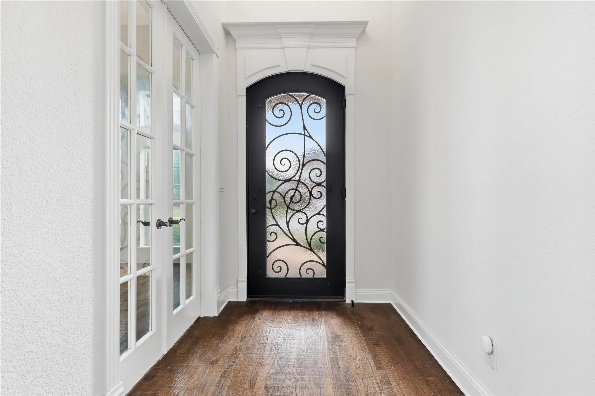 Single Family Residence For Sale in Denton County , 6625 Titus Lane, Frisco, Texas 75036, 4 Bedroom, 5 Bathroom, 2 Garage spaces, 3,685 Sqft, built in 2017, Price $879,900, mls#21268587, Real Estate Agent in Frisco, Homes For Sale in Denton county, Homes For Sale in Frisco, Realtor in Frisco Texas, Real Estate Brokerage Independent Realty Texas, Luminita Cordes Realtor