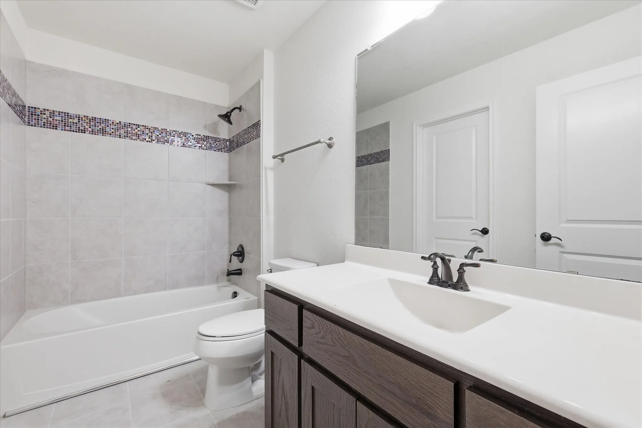 Single Family Residence For Sale in Denton County , 6625 Titus Lane, Frisco, Texas 75036, 4 Bedroom, 5 Bathroom, 2 Garage spaces, 3,685 Sqft, built in 2017, Price $879,900, mls#21268587, Real Estate Agent in Frisco, Homes For Sale in Denton county, Homes For Sale in Frisco, Realtor in Frisco Texas, Real Estate Brokerage Independent Realty Texas, Luminita Cordes Realtor