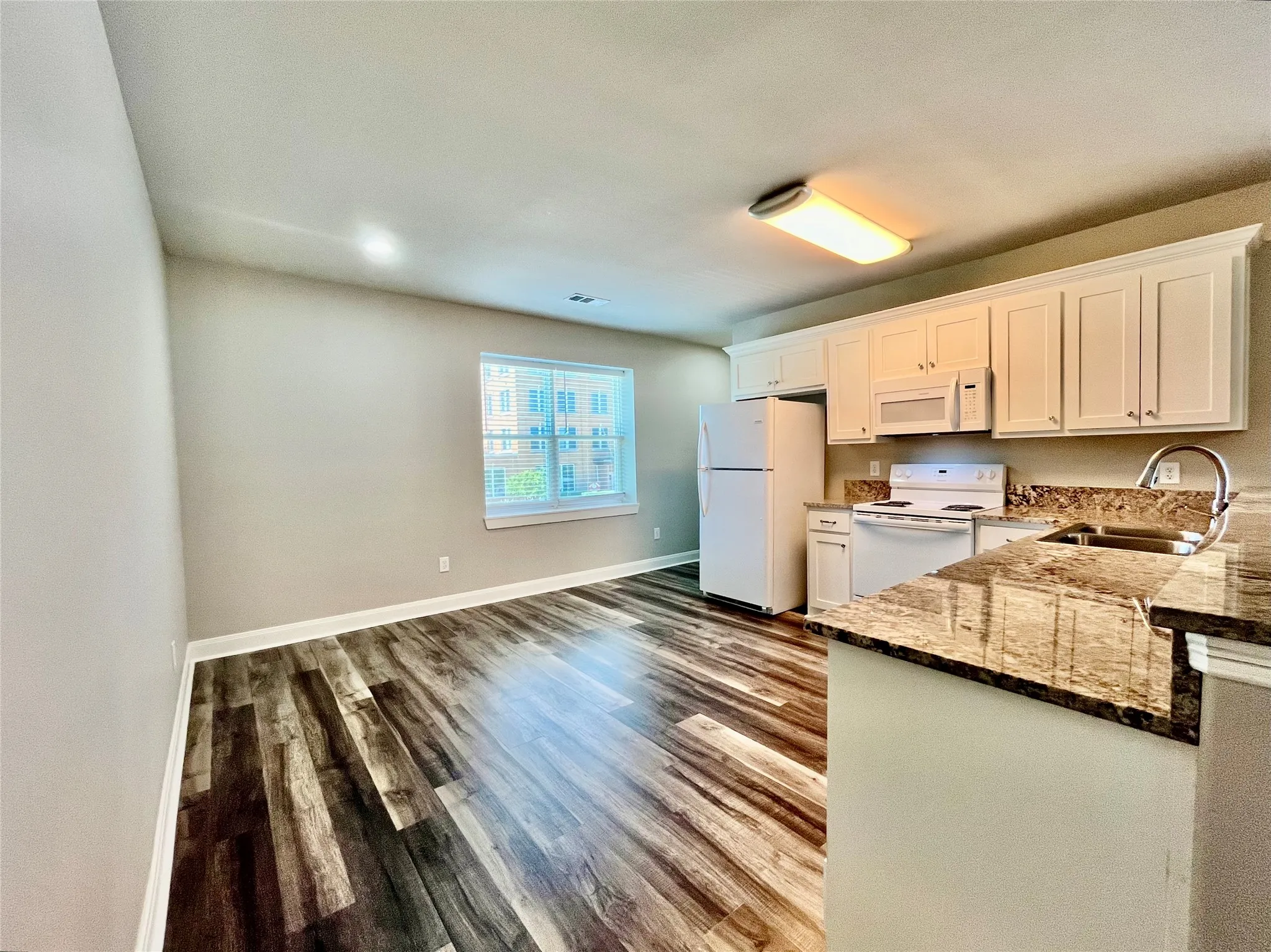 Thoughtfully designed culinary space perfect for meal prep and entertaining.