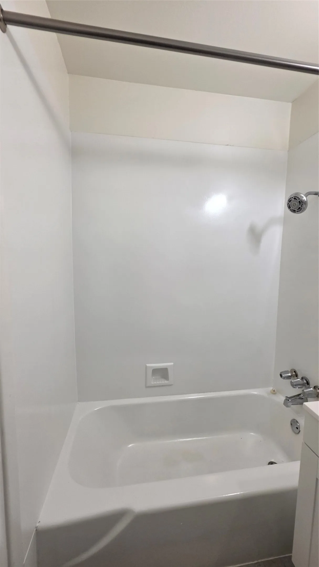 Single Family Residence For Sale in Denton County , 604 Sun Valley Drive, Denton, Texas 76209, 4 Bedroom, 2 Bathroom, Garage spaces, 1,372 Sqft, built in 1965, mls#21271708, Real Estate Agent in Denton, Homes For Sale in Denton county, Homes For Sale in Denton, Realtor in Denton Texas, Real Estate Brokerage Independent Realty Texas, Luminita Cordes Realtor