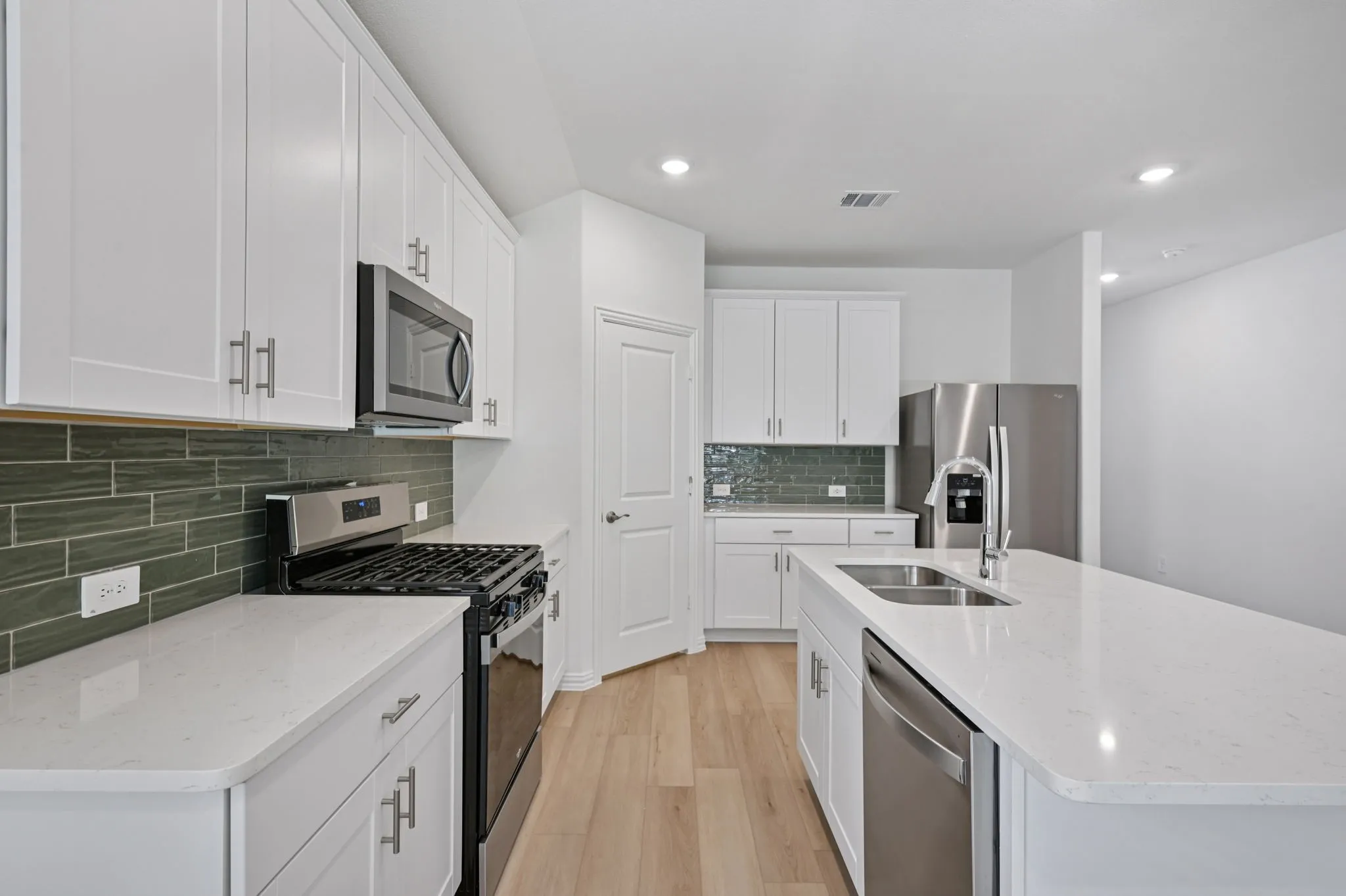 Photo is not of the actual home, but is an inspirational photo of builder’s model home and may depict options, furnishings, and/or decorator features that are not included.
