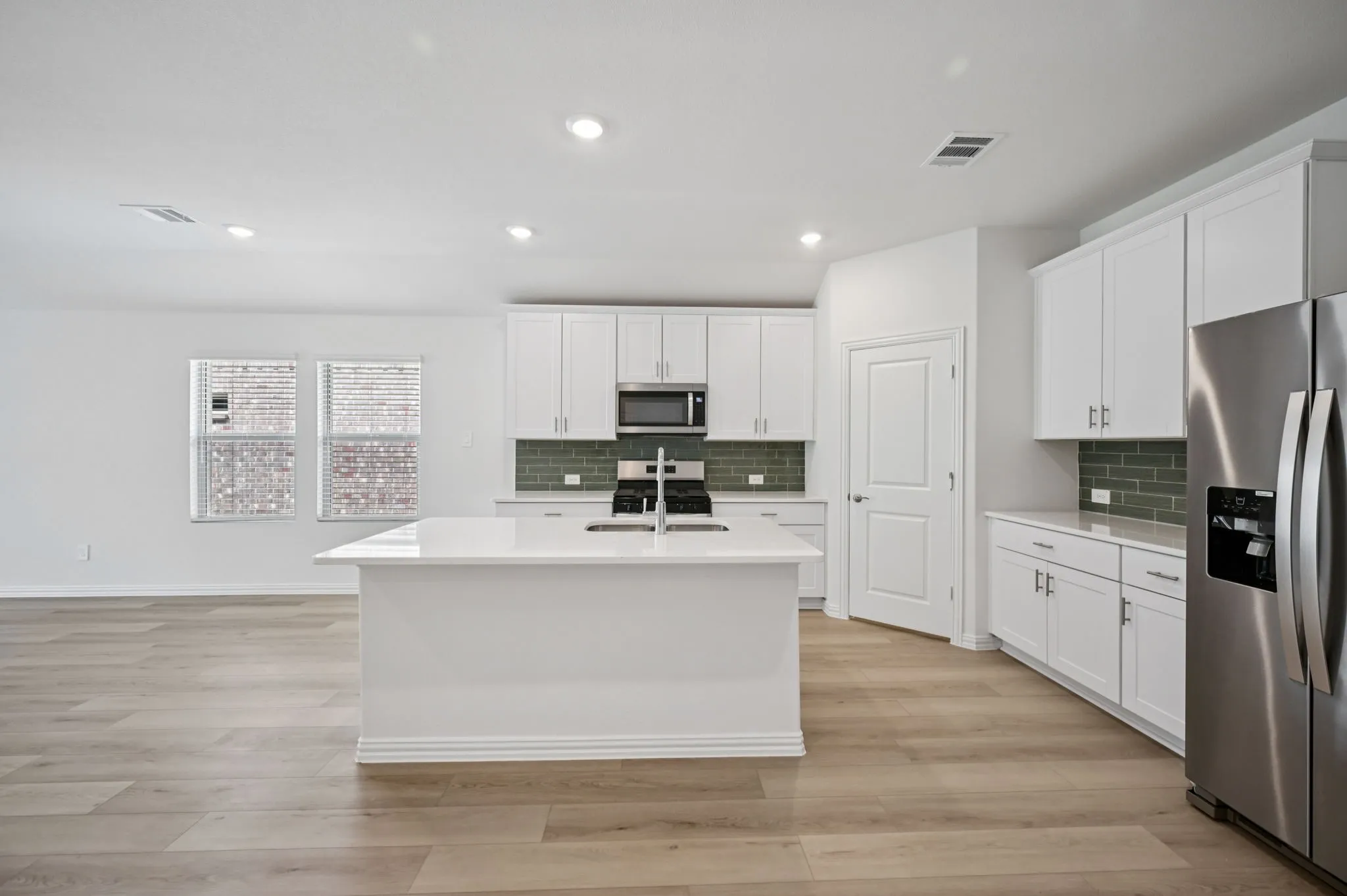Photo is not of the actual home, but is an inspirational photo of builder’s model home and may depict options, furnishings, and/or decorator features that are not included.