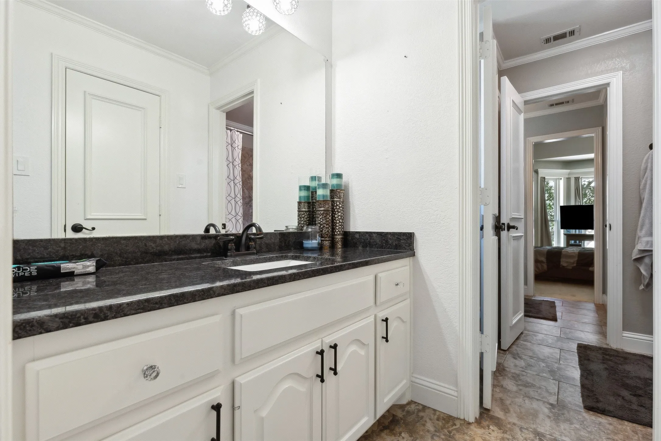 Single Family Residence For Sale in Tarrant County , 3118 Woodland Heights Circle, Colleyville, Texas 76034, 4 Bedroom, 3 Bathroom, 2 Garage spaces, 2,795 Sqft, built in 1992, mls#21267197, Real Estate Agent in Colleyville, Homes For Sale in Tarrant county, Homes For Sale in Colleyville, Realtor in Colleyville Texas, Real Estate Brokerage Independent Realty Texas, Luminita Cordes Realtor