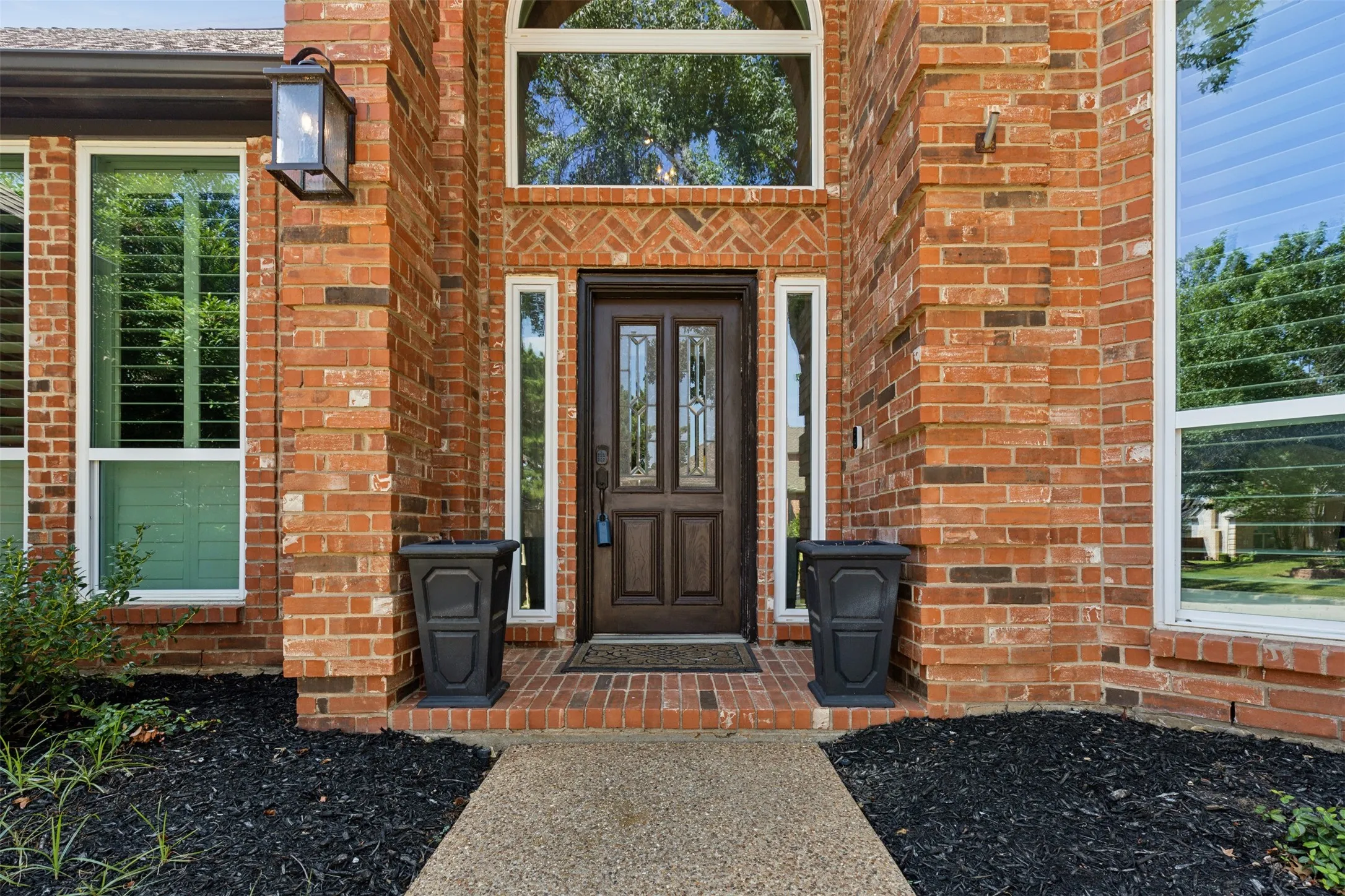 Single Family Residence For Sale in Tarrant County , 3118 Woodland Heights Circle, Colleyville, Texas 76034, 4 Bedroom, 3 Bathroom, 2 Garage spaces, 2,795 Sqft, built in 1992, mls#21267197, Real Estate Agent in Colleyville, Homes For Sale in Tarrant county, Homes For Sale in Colleyville, Realtor in Colleyville Texas, Real Estate Brokerage Independent Realty Texas, Luminita Cordes Realtor