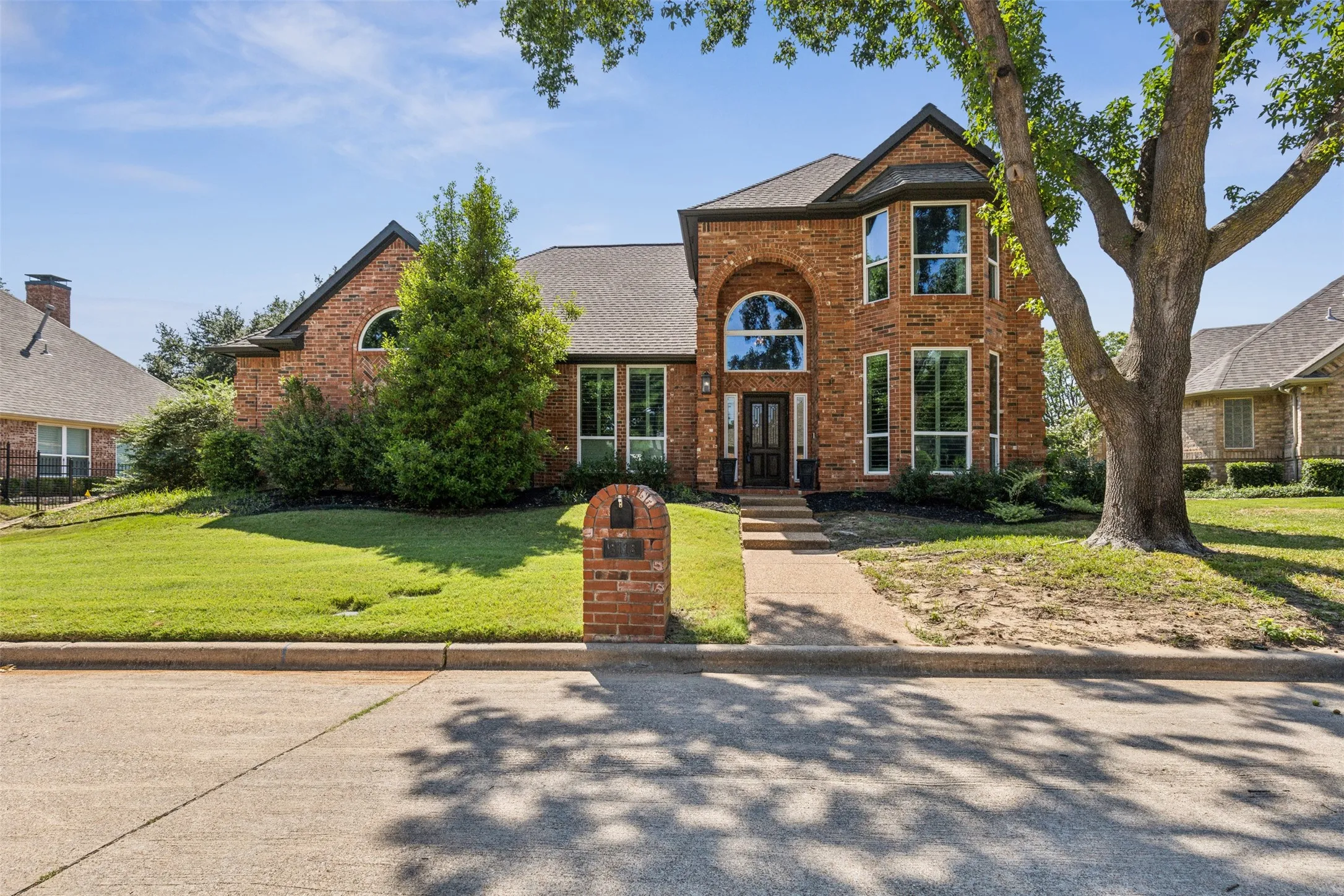 Single Family Residence For Sale in Tarrant County , 3118 Woodland Heights Circle, Colleyville, Texas 76034, 4 Bedroom, 3 Bathroom, 2 Garage spaces, 2,795 Sqft, built in 1992, mls#21267197, Real Estate Agent in Colleyville, Homes For Sale in Tarrant county, Homes For Sale in Colleyville, Realtor in Colleyville Texas, Real Estate Brokerage Independent Realty Texas, Luminita Cordes Realtor