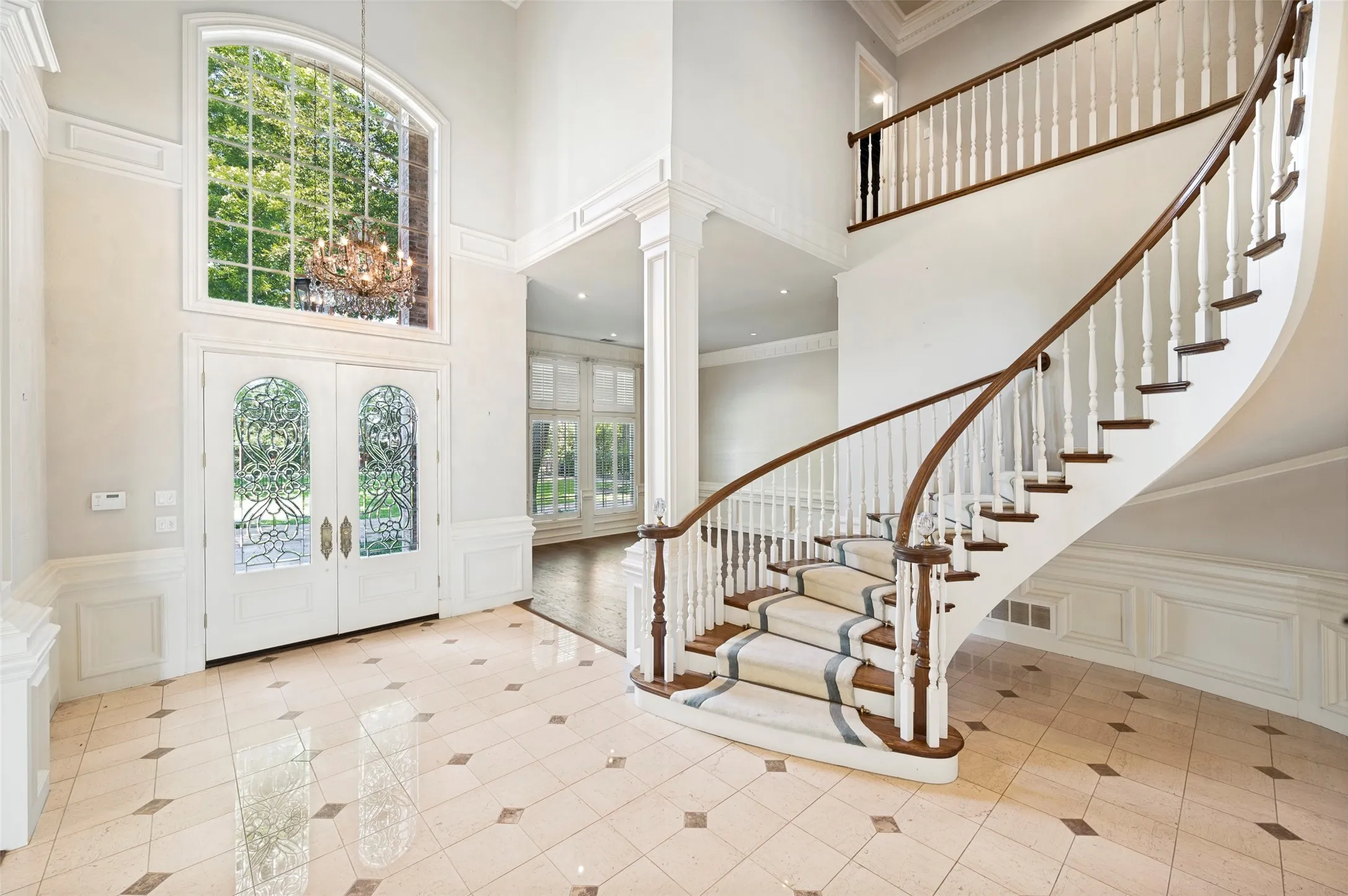 Single Family Residence For Sale in Dallas County , 10445 Strait Lane, Dallas, Texas 75229, 5 Bedrooms, 6 Bathrooms, 3 Garage spaces, 7,245 Sqft, built in 1989, Price $6,750,000, mls#21271770, Real Estate Agent in Dallas, Homes For Sale in Dallas county, Homes For Sale in Dallas, Realtor in Dallas Texas, Real Estate Brokerage Independent Realty Texas, Luminita Cordes Realtor