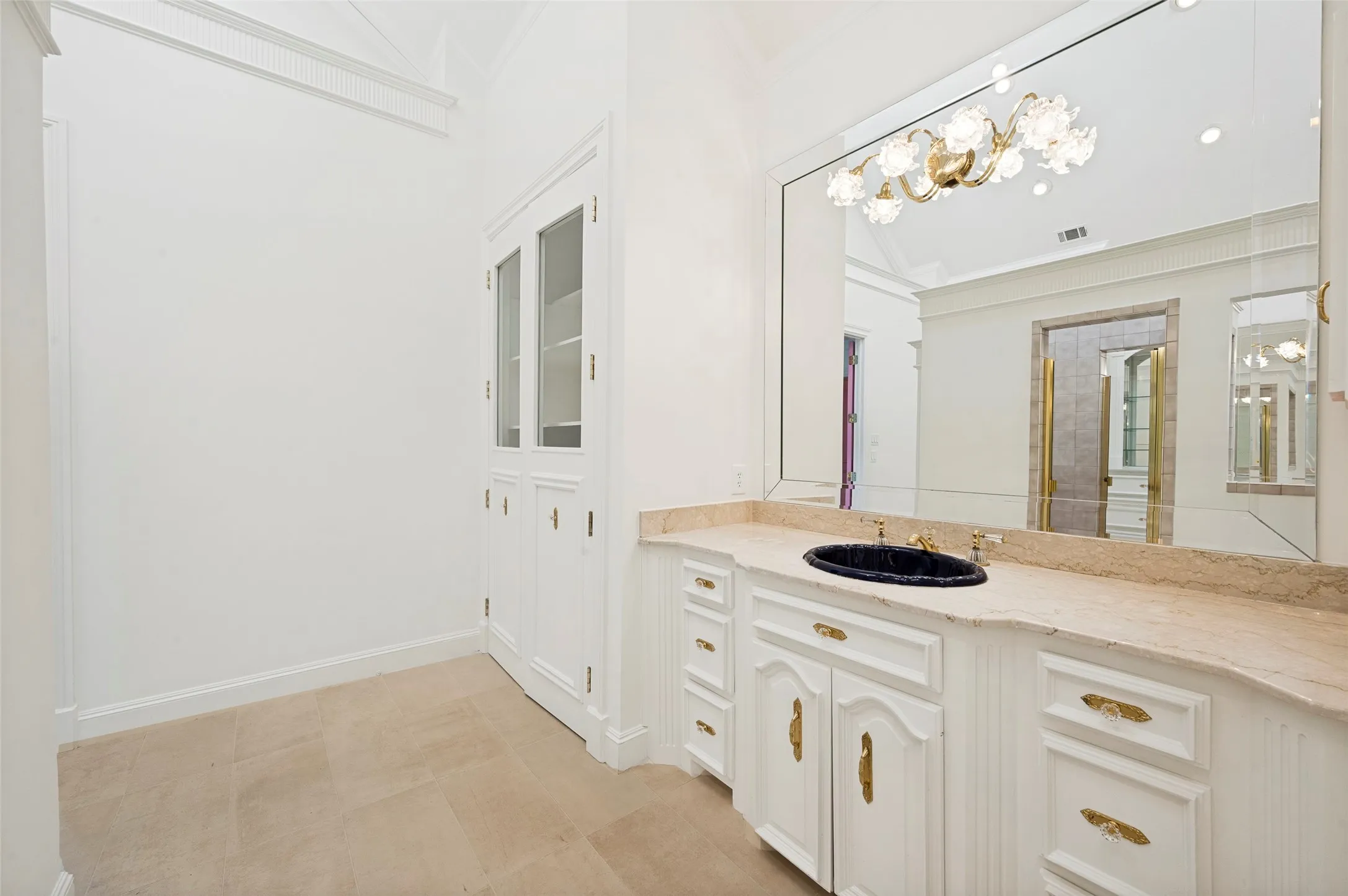 Single Family Residence For Sale in Dallas County , 10445 Strait Lane, Dallas, Texas 75229, 5 Bedrooms, 6 Bathrooms, 3 Garage spaces, 7,245 Sqft, built in 1989, Price $6,750,000, mls#21271770, Real Estate Agent in Dallas, Homes For Sale in Dallas county, Homes For Sale in Dallas, Realtor in Dallas Texas, Real Estate Brokerage Independent Realty Texas, Luminita Cordes Realtor